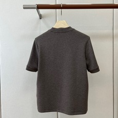 Brunello Cucinelli-BC、2026秋冬新品棉羊毛混纺中袖打底衫内搭。 早秋质感升级,一件顶十件! 极简 Brunello Cucinelli-BC、2026秋冬新品棉羊毛混纺中袖打底衫内搭。 早秋质感升级,一件顶十件! 极简