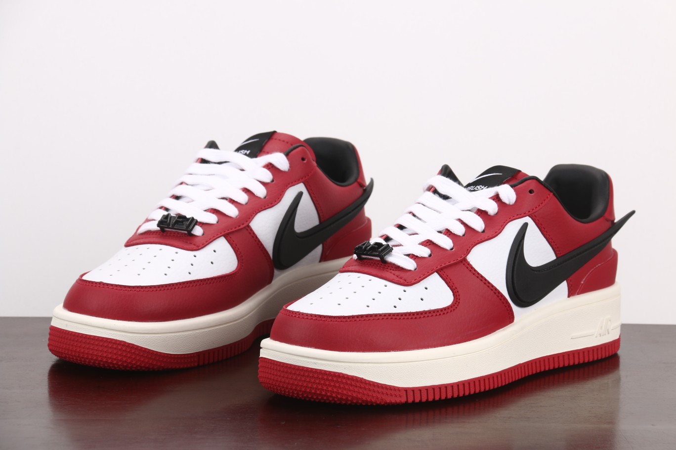 福利特价工厂直供福利套现空军联名AMBUSHXNiKeAirForce1LOw防滑减震耐磨低帮休闲鞋完美