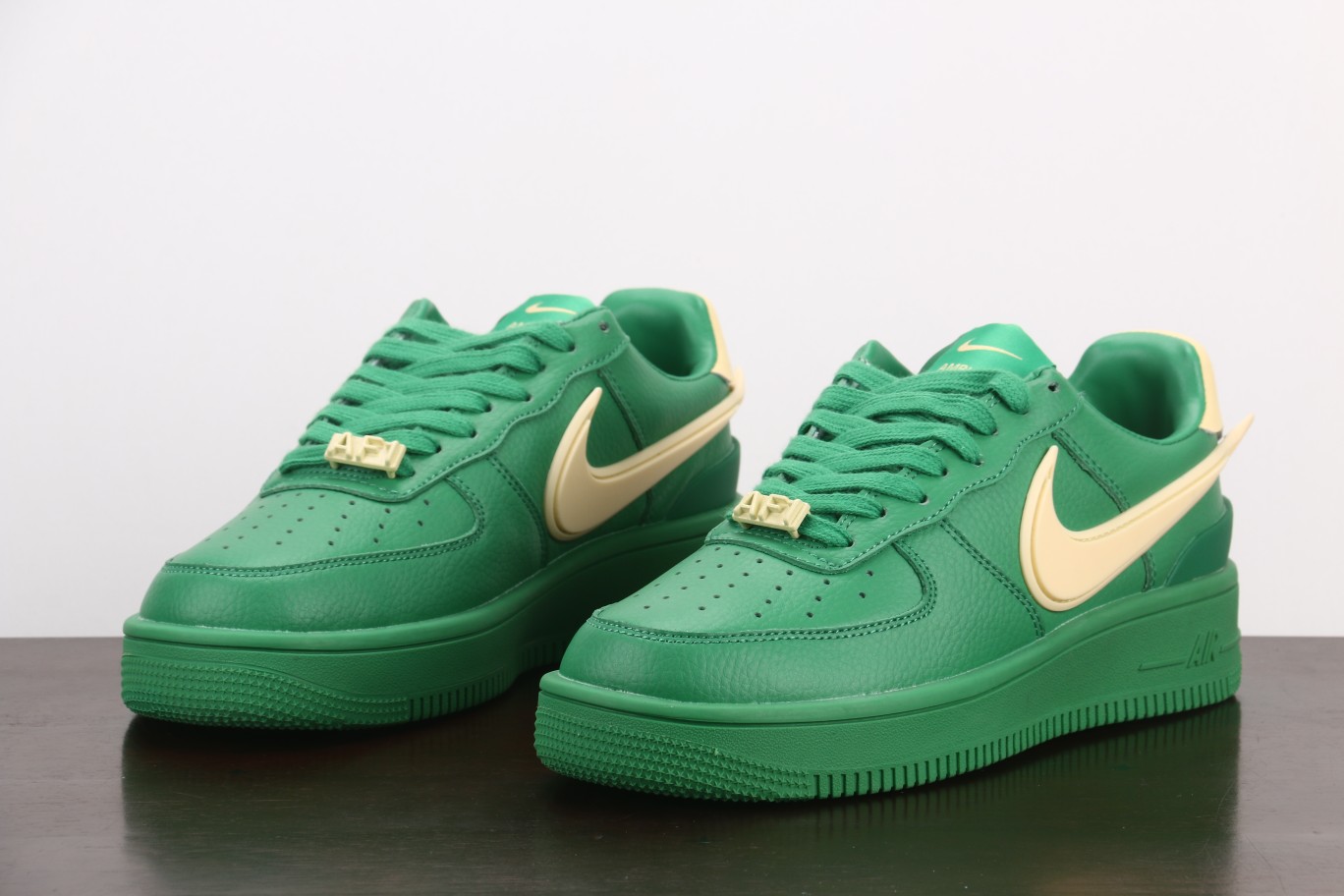 福利特价工厂直供福利套现空军联名AMBUSHXNiKeAirForce1LOw防滑减震耐磨低帮休闲鞋完美