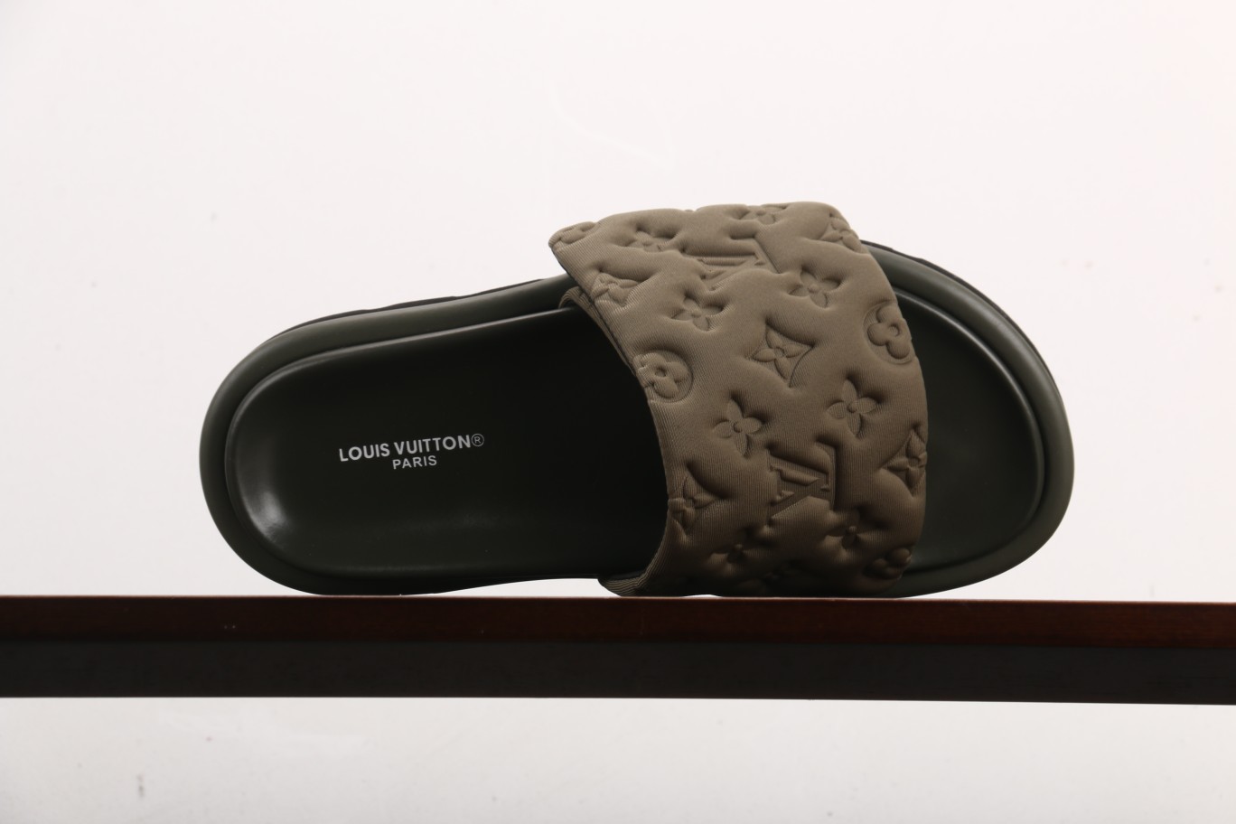 LOUIS VUITTON | Louis Vuitton 2024 Spring and Summer Latest Popular Velcro Series Couples Thick-soled Slippers