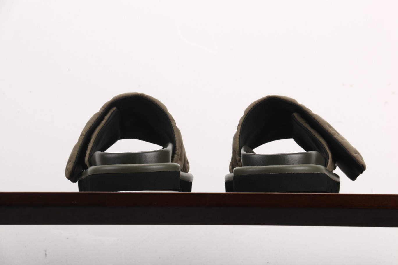 LOUIS VUITTON | Louis Vuitton 2024 Spring and Summer Latest Popular Velcro Series Couples Thick-soled Slippers