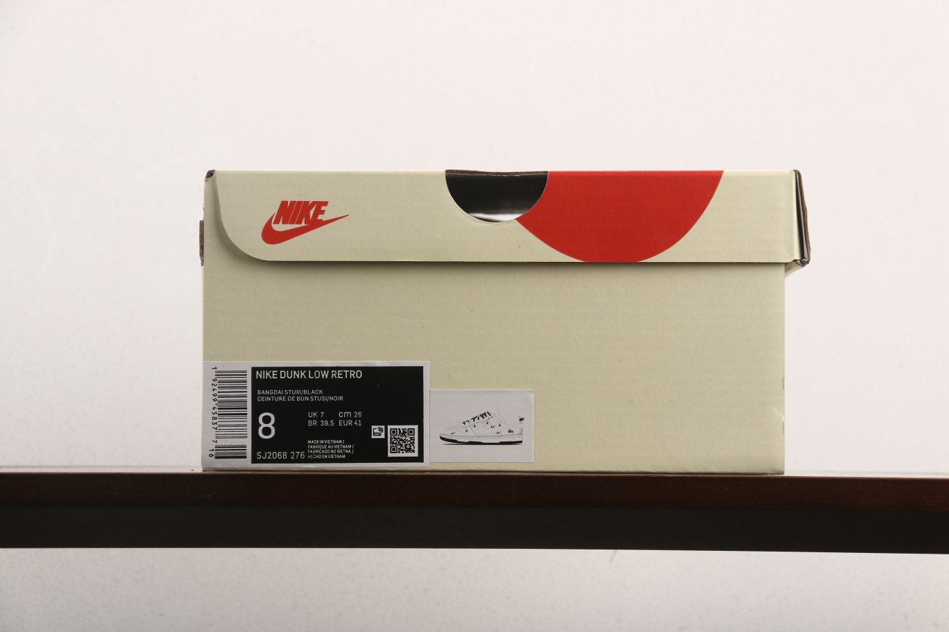 福利特价
Nk SB Dunk Low 斯图西系列-米白白勾 周年高端定制 低帮休闲板鞋 SJ2068-