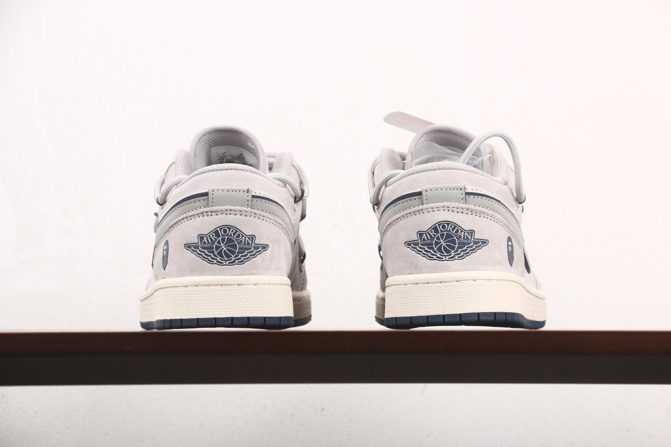 福利特价
 Air Jordan 1 Low AJ1 乔1 Bape联名-灰蓝抽绳 高端定制 低帮复古篮