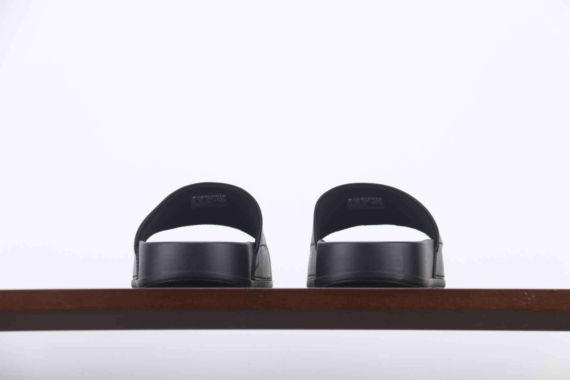 
迪桑特 Descente 一字拖鞋 尺码 35-44