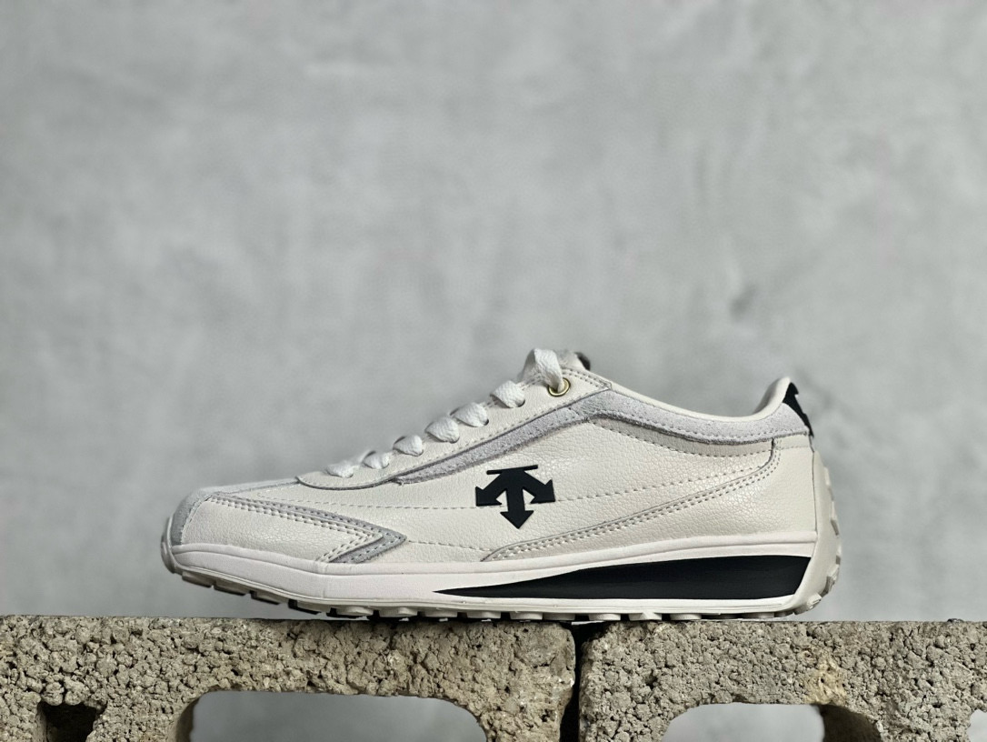 迪桑特DESCENTE Sport Style系列 CHRON RACER复古风运动休闲鞋