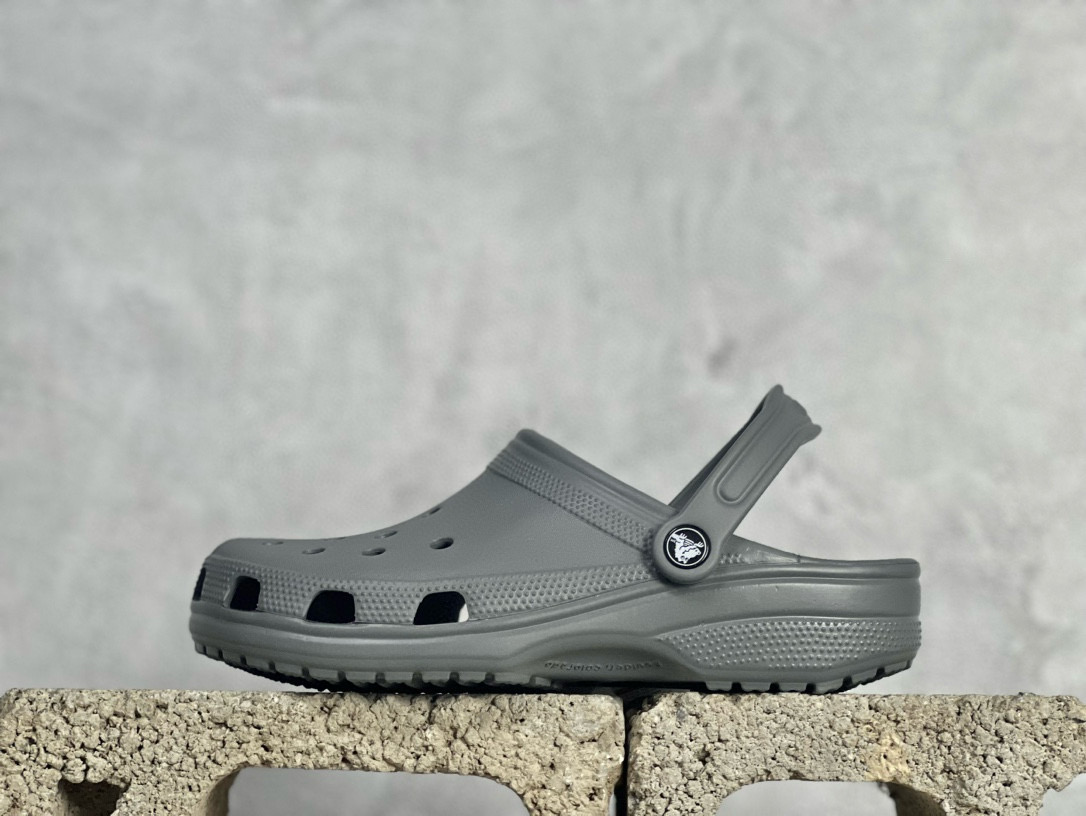 图片[4]-成人版， 新货🚀#东莞原厂 欧洲订单 无盒软包 Crocs 卡骆驰 明星上脚同款 经夏季经典两用沙滩洞洞鞋 凉鞋拖鞋 透明防水袋包装 注意配件需单独购买 同步官方尺码：M3（34-35）M4（36-37） M5（37-38）M6（38-39）M7（39-40）M8（41-42）M9（42-43）M10（43-44）M11（45-46）标准码 后③图M3-M7-选品中心