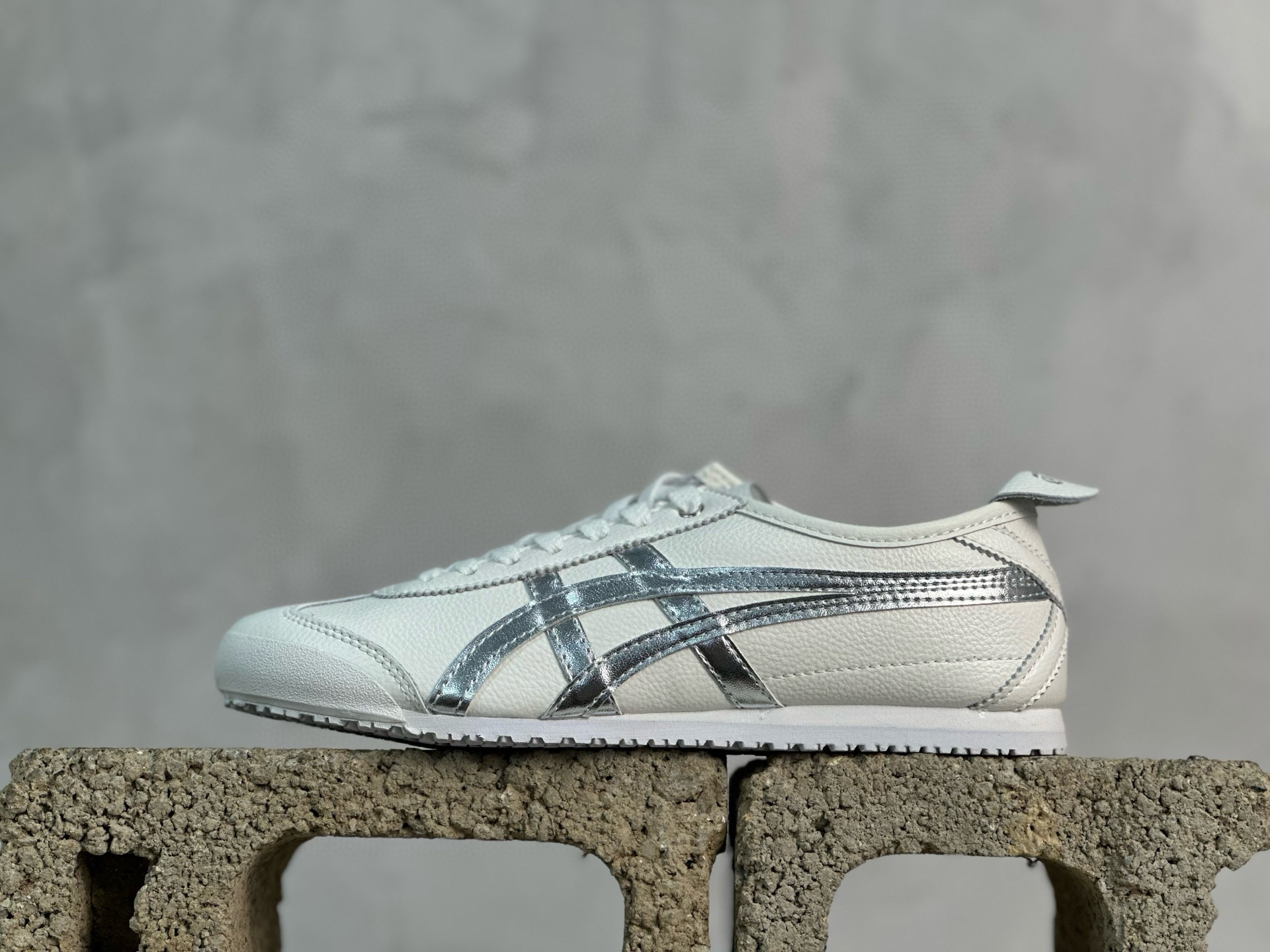 ASICS Tiger Mexico 66 天猫专供 亚瑟士 原装头层皮 鬼冢虎阿斯克斯经典休闲跑鞋-莆田鞋,莆田鞋货源,高仿鞋,高仿鞋货源,安福档口,莆田高仿鞋,莆田鞋批发,高仿鞋批发,莆田高仿运动鞋,高仿运动鞋,莆田运动鞋 ASICS Tiger Mexico 66 天猫专供 亚瑟士 原装头层皮 鬼冢虎阿斯克斯经典休闲跑鞋