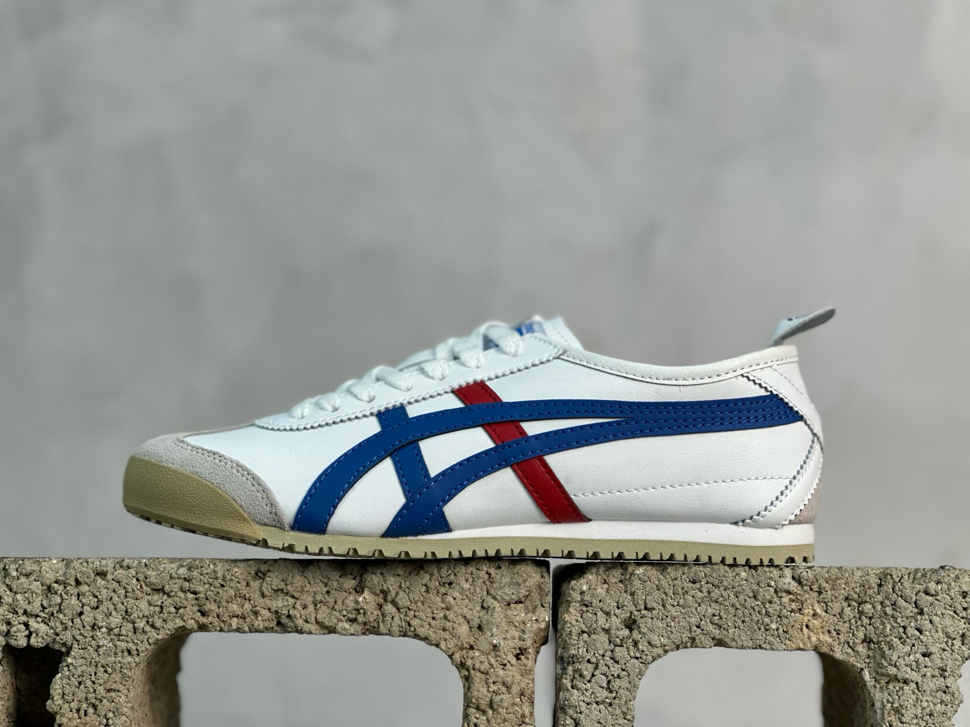 ASICS Tiger Mexico 66 天猫专供 亚瑟士 原装头层皮 鬼冢虎阿斯克斯经典休闲跑鞋-莆田鞋,莆田鞋货源,高仿鞋,高仿鞋货源,安福档口,莆田高仿鞋,莆田鞋批发,高仿鞋批发,莆田高仿运动鞋,高仿运动鞋,莆田运动鞋 ASICS Tiger Mexico 66 天猫专供 亚瑟士 原装头层皮 鬼冢虎阿斯克斯经典休闲跑鞋