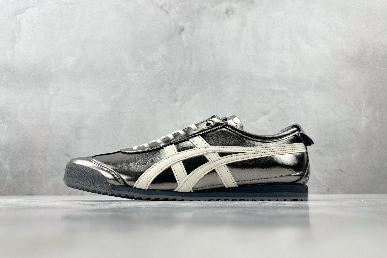 鬼塚虎/Onitsuka Tiger Mexico 66 SD 墨西哥升级版系列低帮复古经典虎爪百搭休闲皮革慢跑鞋