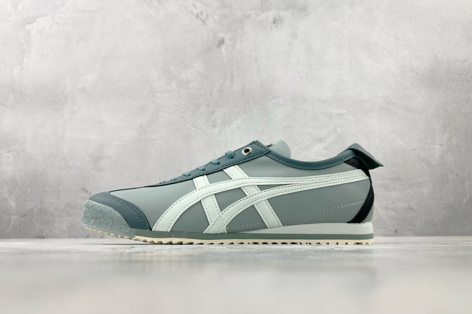 鬼塚虎/Onitsuka Tiger Mexico 66 SD 墨西哥升级版系列低帮复古经典虎爪百搭休闲皮革慢跑鞋