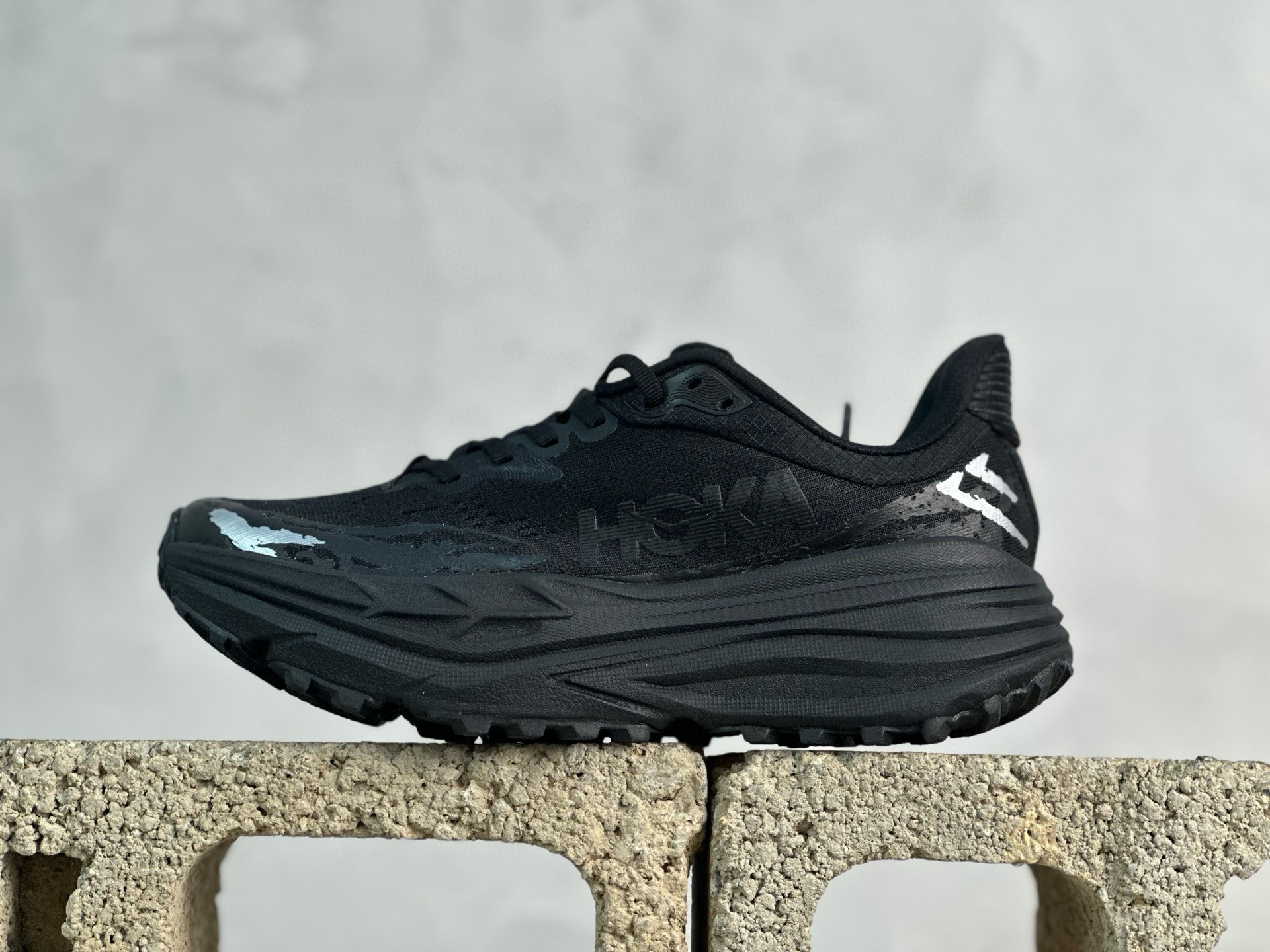 HOKA ONE ONE Stinson 7 ATR 斯廷森7代系列低帮全地形厚底轻量运动越野跑鞋