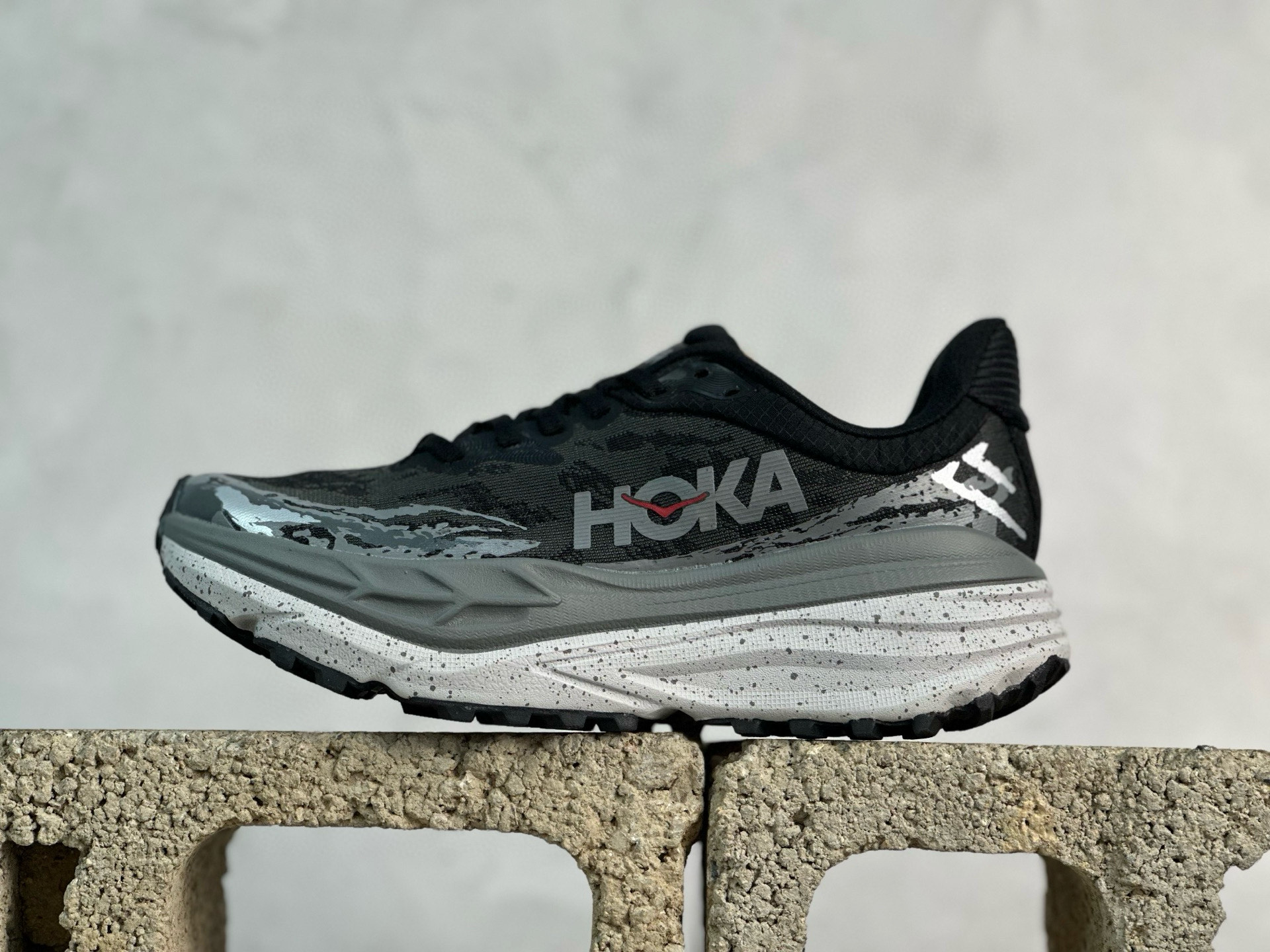 HOKA ONE ONE Stinson 7 ATR 斯廷森7代系列低帮全地形厚底轻量运动越野跑鞋