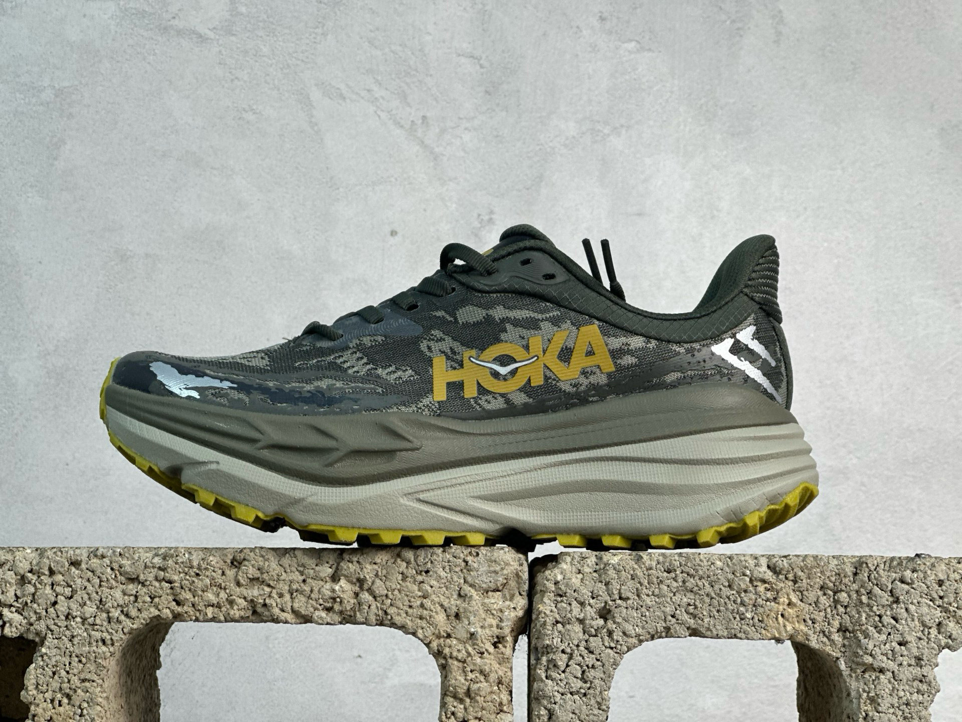 HOKA ONE ONE Stinson 7 ATR 斯廷森7代系列低帮全地形厚底轻量运动越野跑鞋