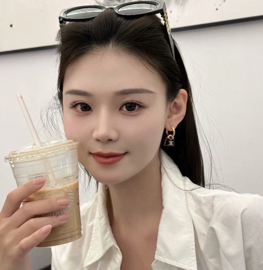 凯旋门包包耳钉 同款材质 925银针 9