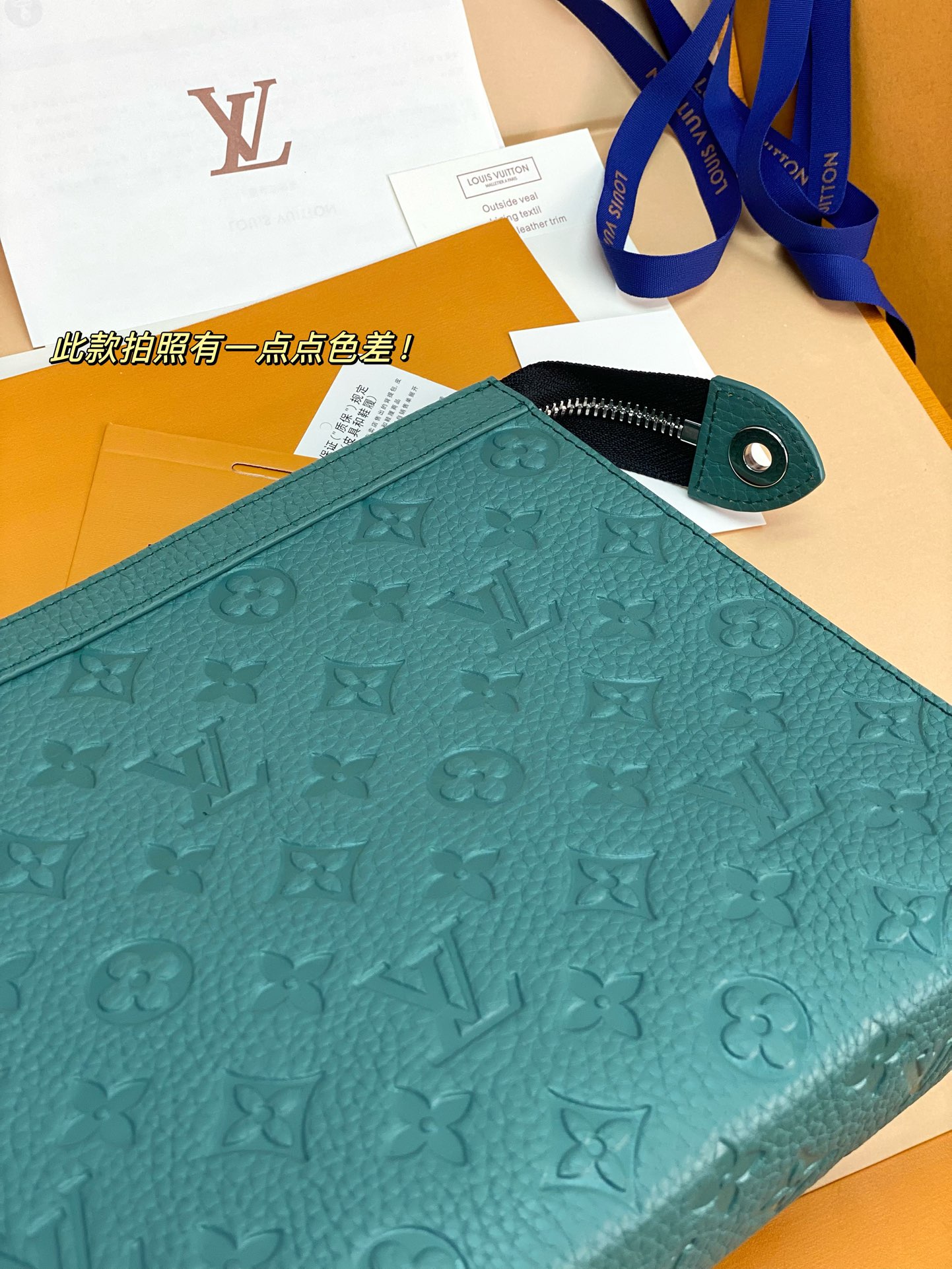  升级版本⚠️M13666 新绿！芯片版、（头层牛皮制作）POCHETTE VOYAGE 手拿包 本款 