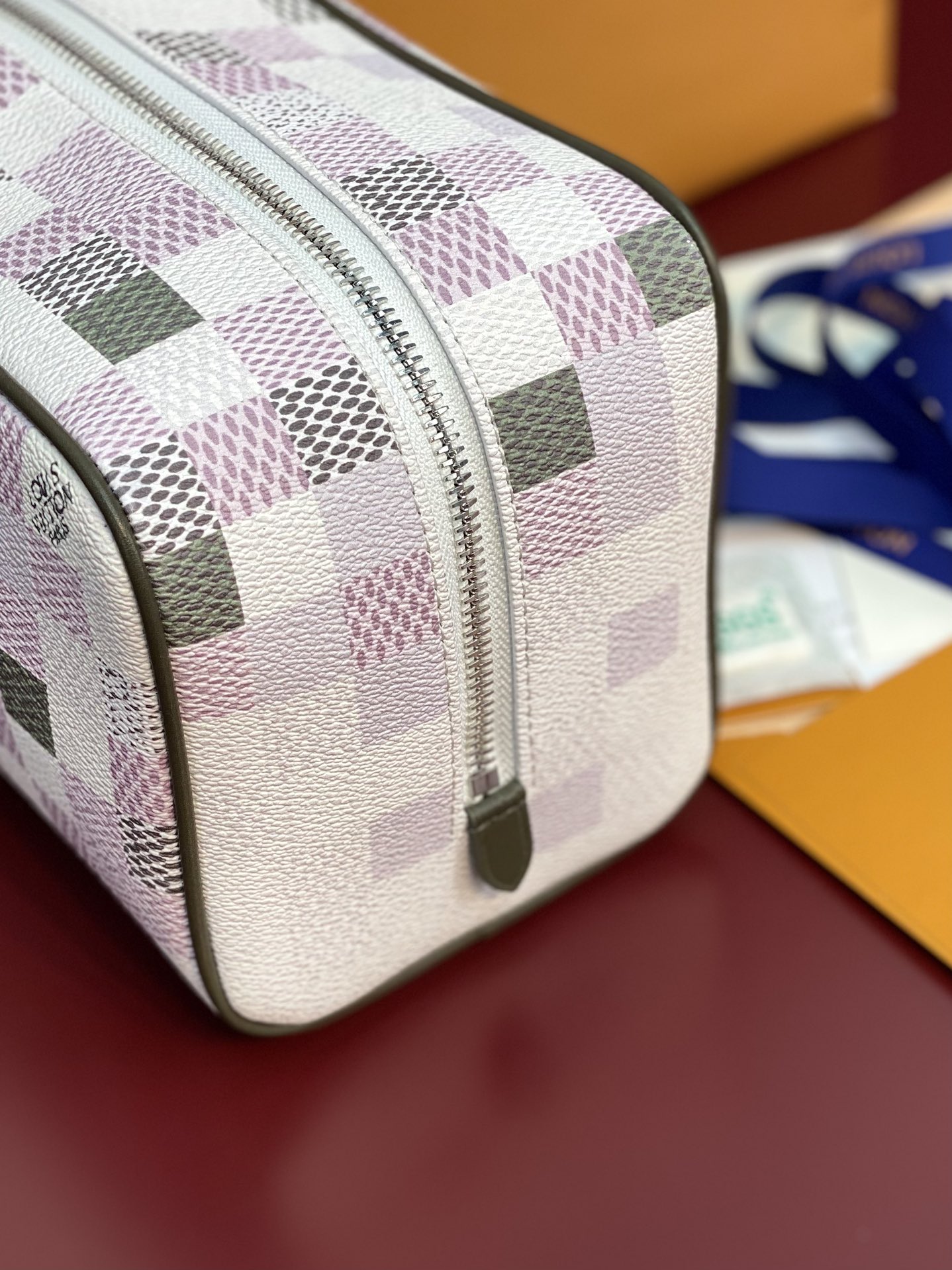 N00112 马赛绿！LOCKER DOPP KIT 盥洗袋、本款 Locker Dopp Kit 盥