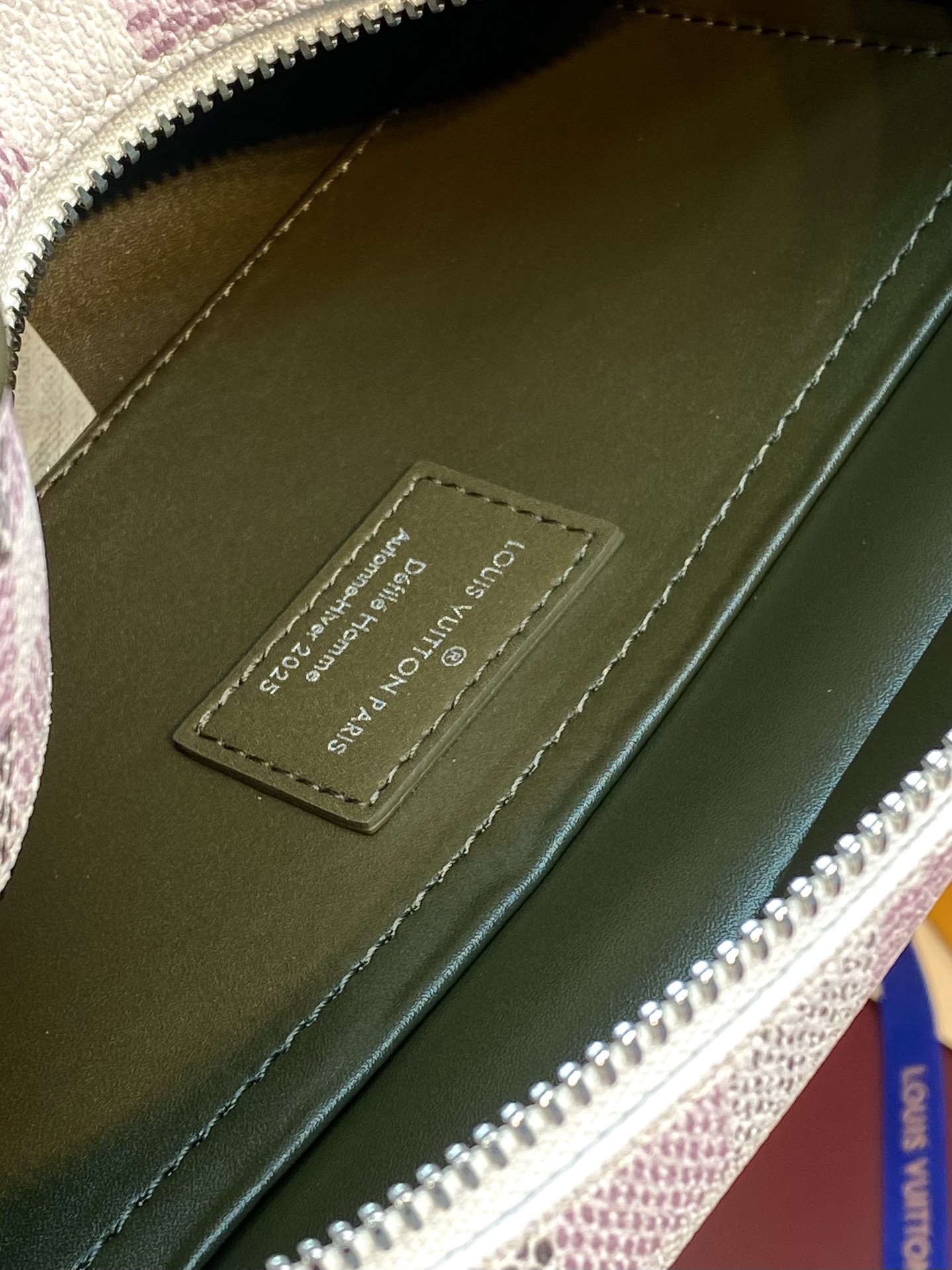  N00112 马赛绿！LOCKER DOPP KIT 盥洗袋、本款 Locker Dopp Kit 盥