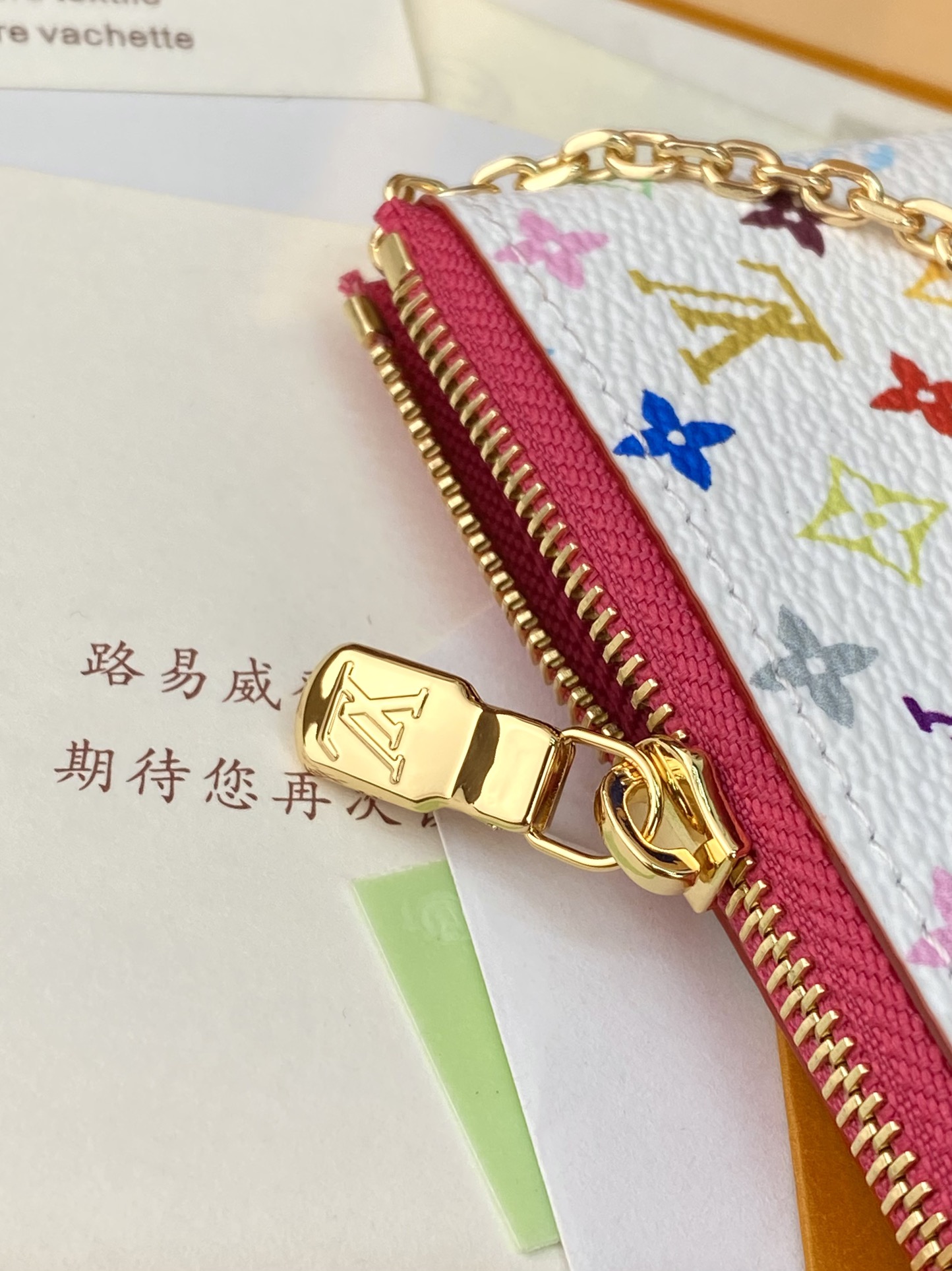  M13664 白彩！LV x TM 鑰匙零錢包、這款復刻版Louis Vuitton x Muraka