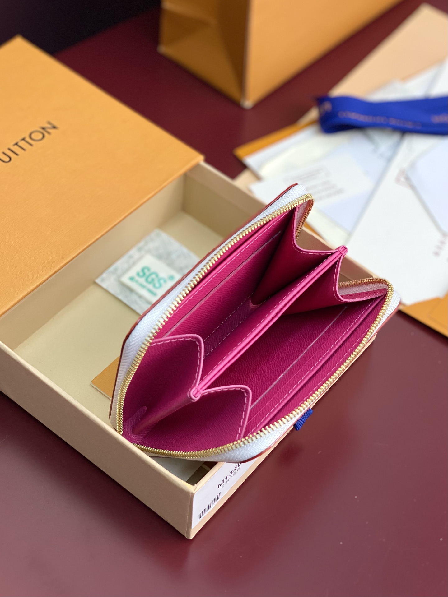  M13409 白彩！LV x TM 拉鏈零錢包、這款復刻版Louis Vuitton x Muraka
