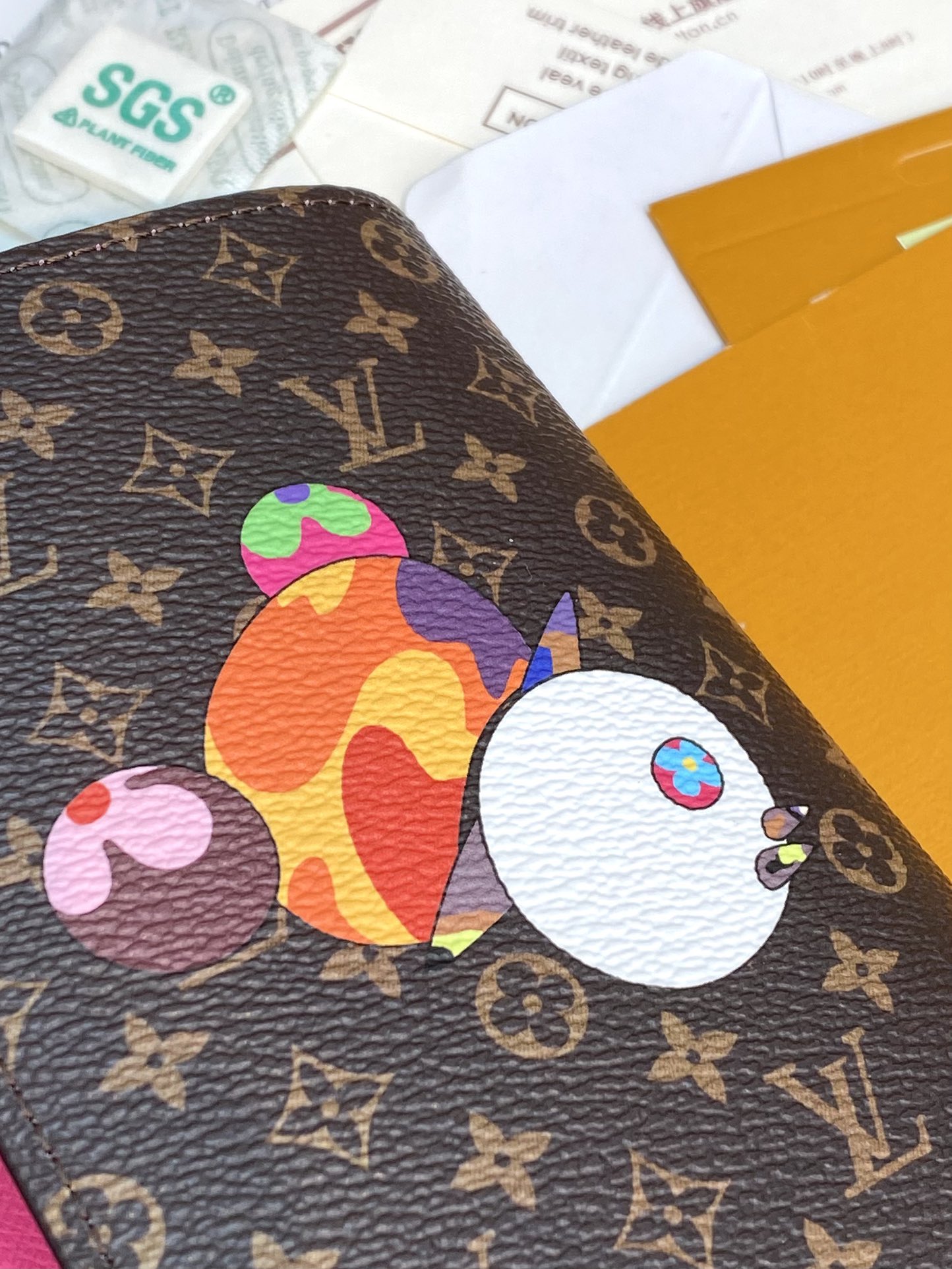  M14164 熊猫！LV x TM 村上隆！艺术家笔下的熊猫形象开启趣味旅程。经典 Monogram 