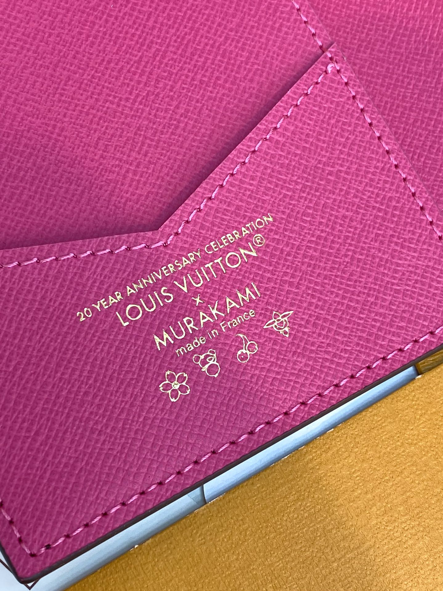  M14164 熊猫！LV x TM 村上隆！艺术家笔下的熊猫形象开启趣味旅程。经典 Monogram 