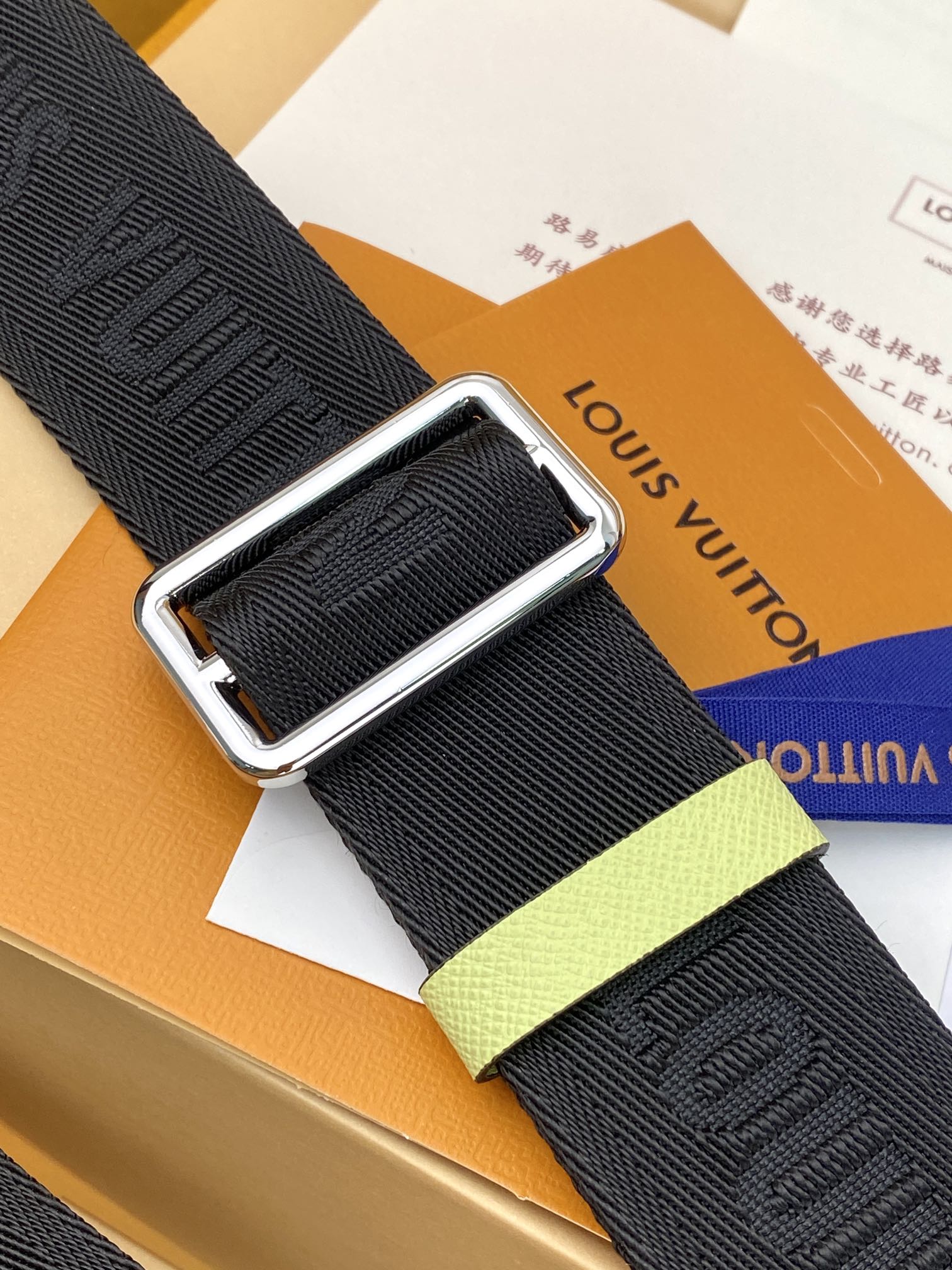  升级版本⚠️ M14114 天空黄！专柜同步包装！Alpha Wearable 钱夹融合 Monogr