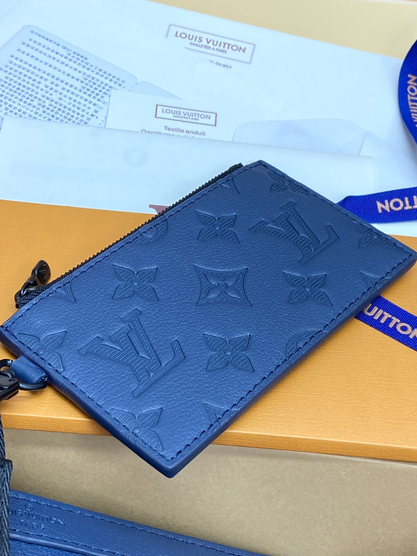  升级版本⚠️ M81115 新压花深蓝！专柜同步包装！Alpha Wearable 钱夹融合 Mono