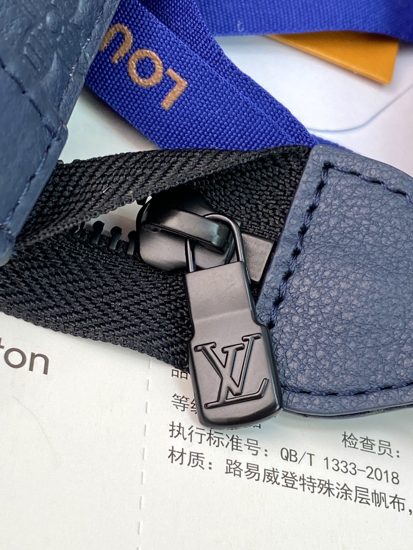  升级版本⚠️ M81115 新压花深蓝！专柜同步包装！Alpha Wearable 钱夹融合 Mono