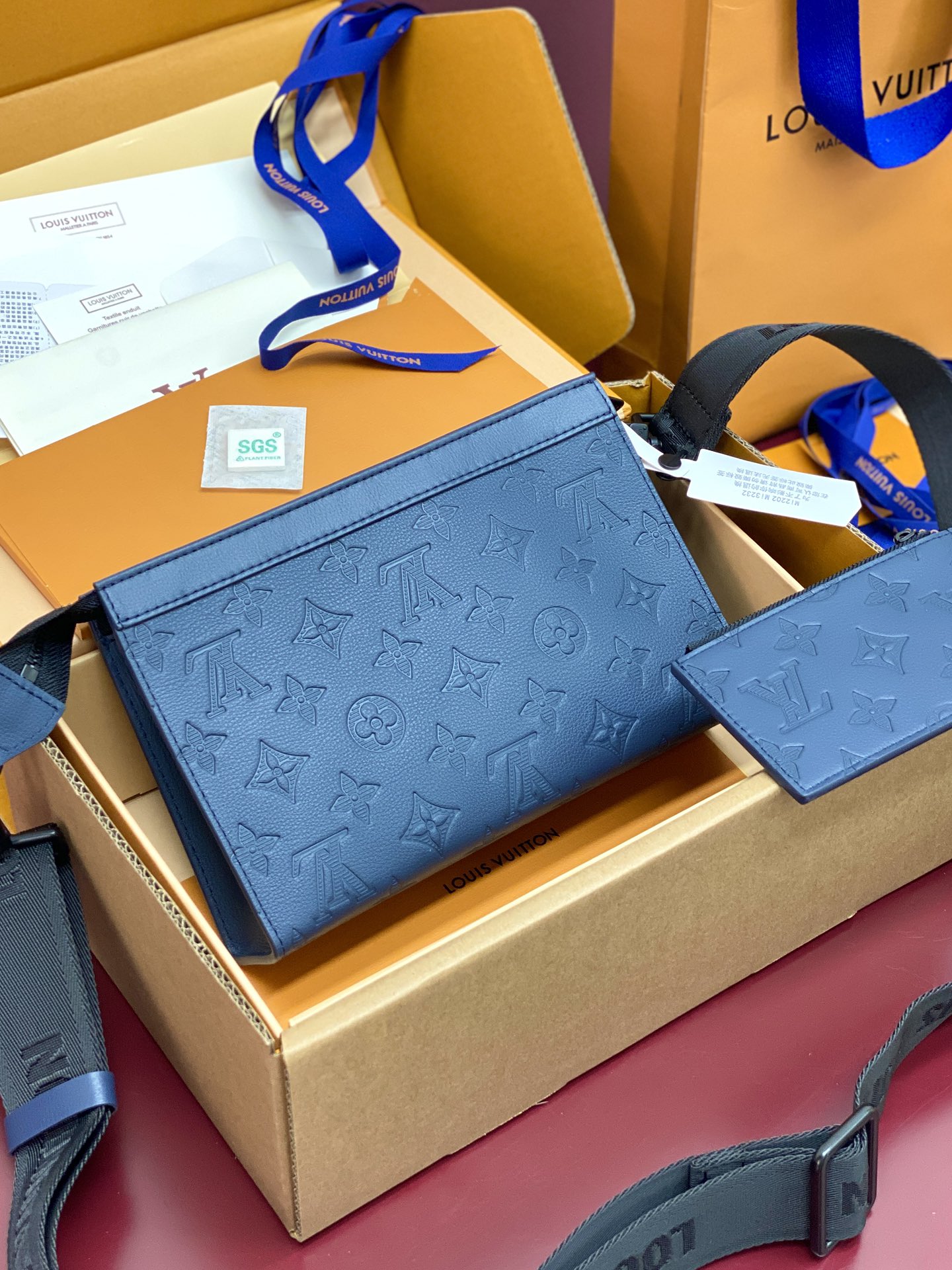  升级版本⚠️ M81115 新压花深蓝！专柜同步包装！Alpha Wearable 钱夹融合 Mono