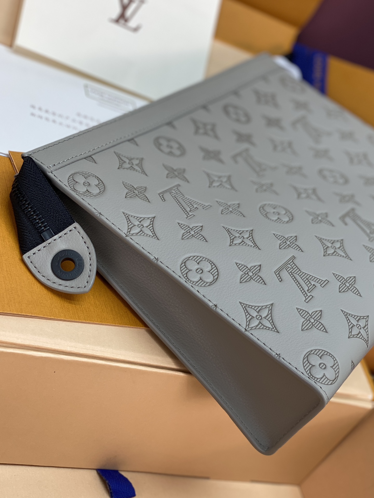  升级版本⚠️M61692 新压花冰灰！ （此款采用头层牛皮制作）Monogram Eclipse帆布裁