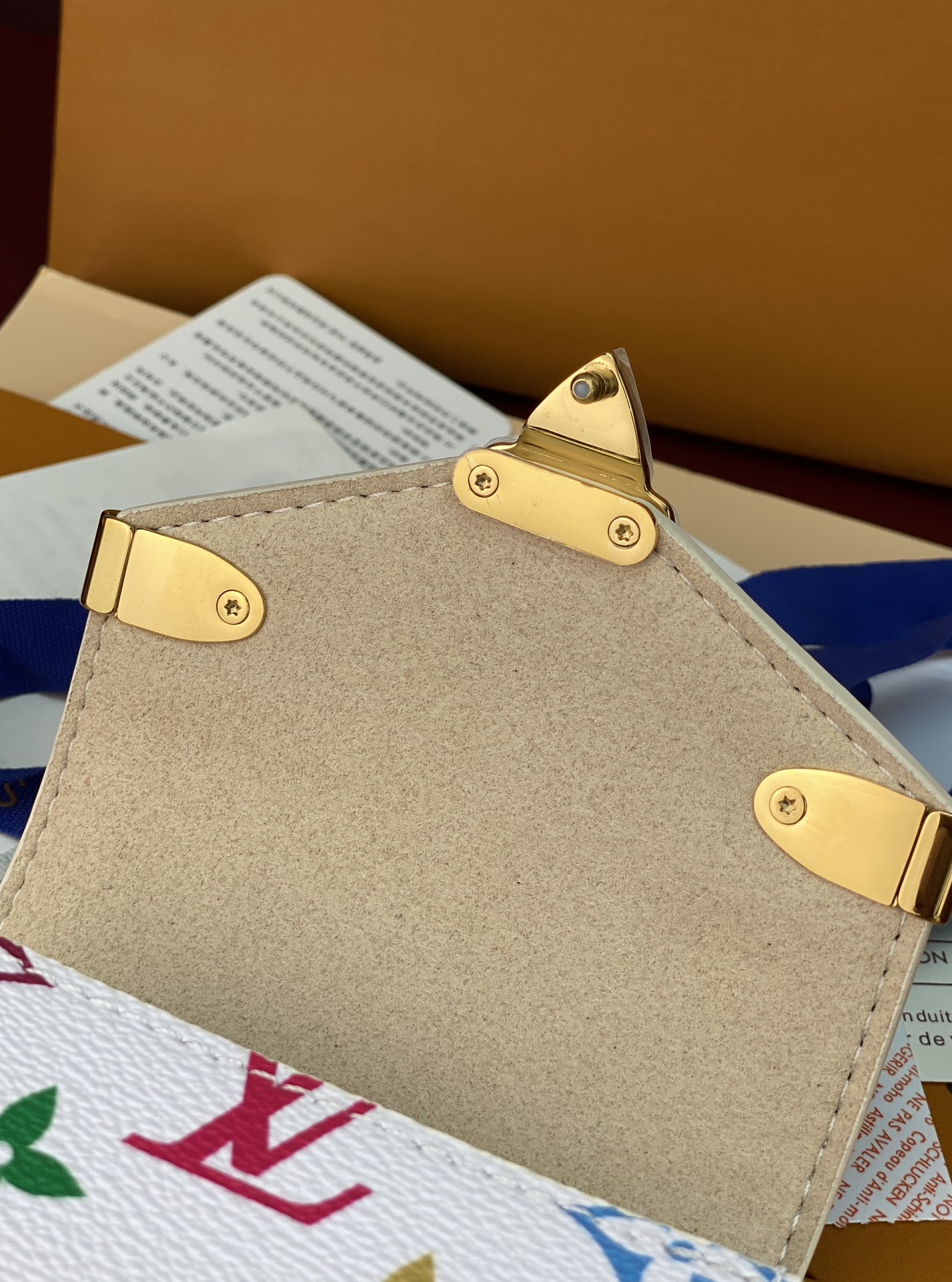 M14098 白彩 全钢五金！芯片版、Phone Pouch Métis！獨特復刻版系列的Phone P