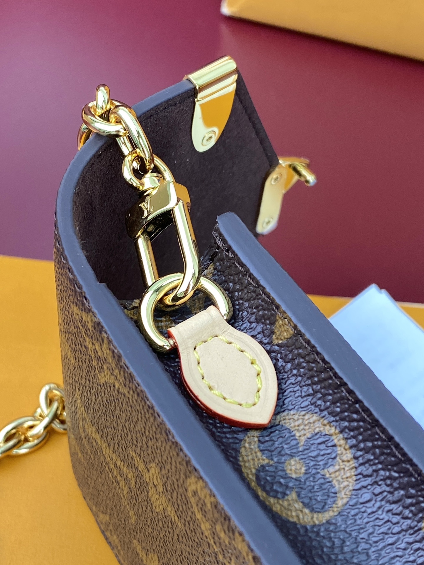 M14098 老花 全钢五金!芯片版、Phone Pouch Métis!獨特復刻版系列的Phone P
