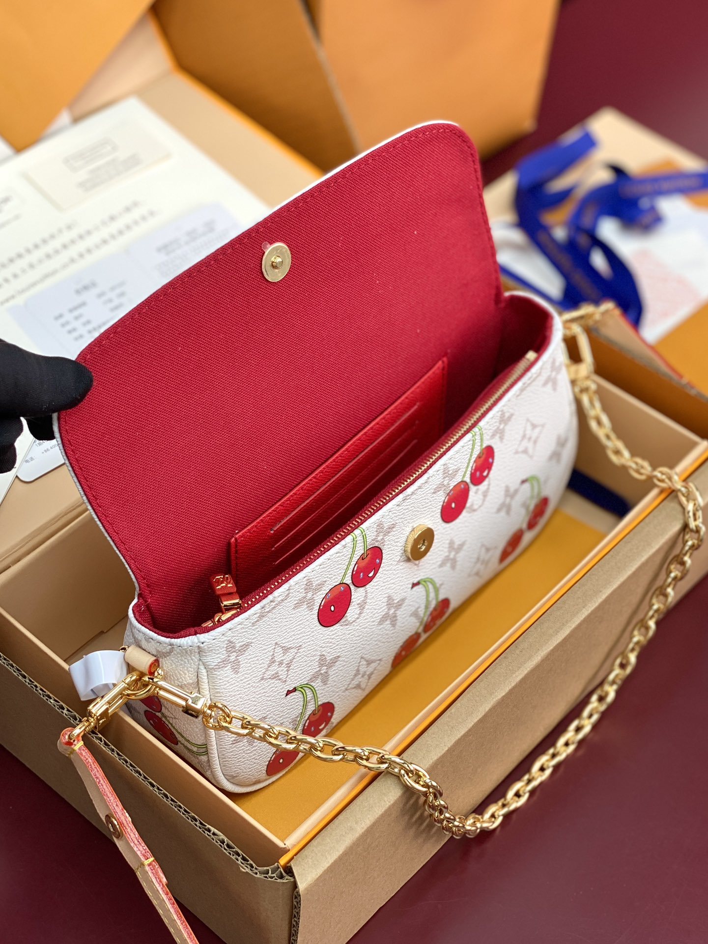 升级版本⚠️M14239 樱桃!LV x TM WALLETON CHAIN IVY 手袋、Wallet