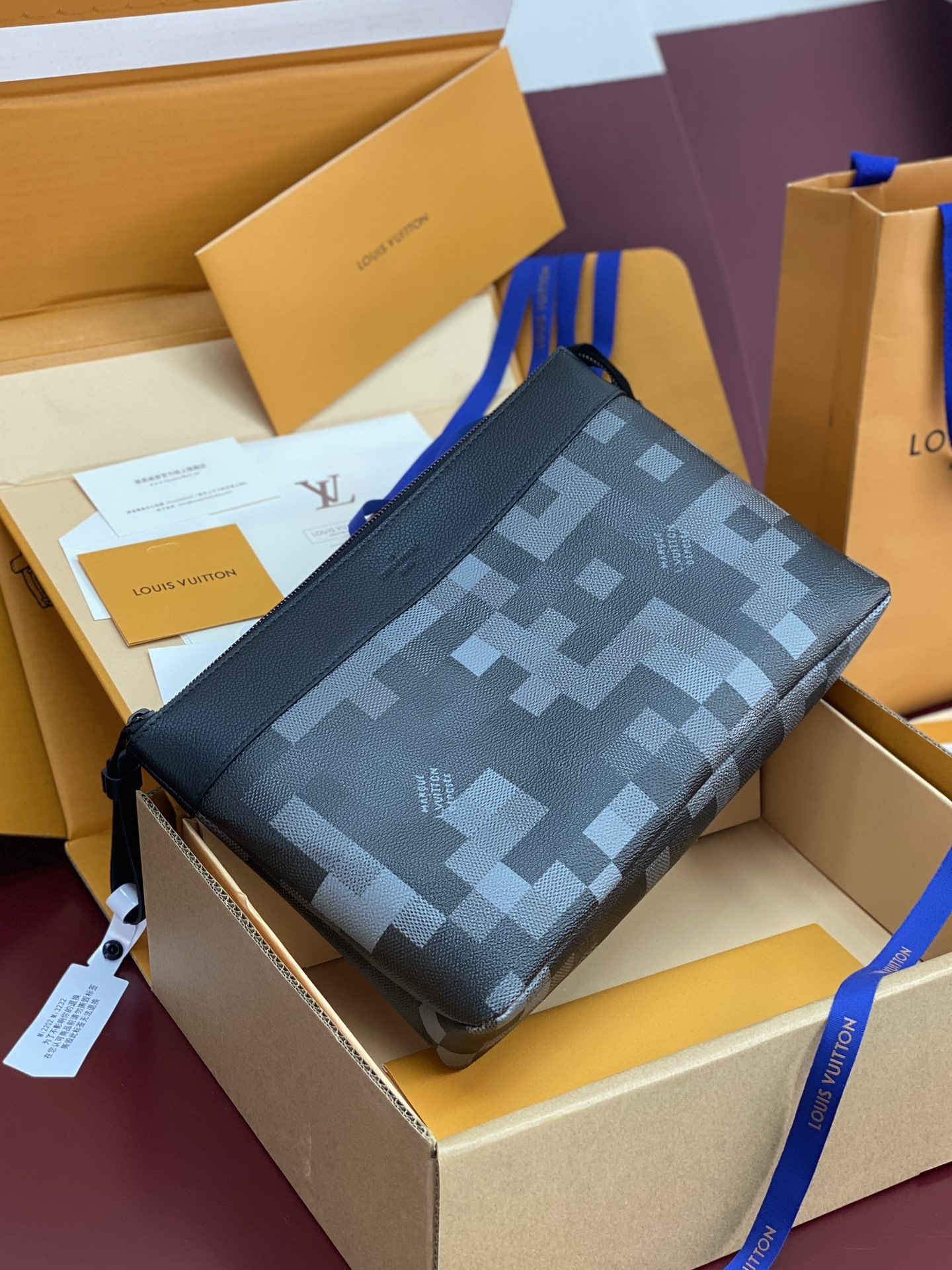 升级版本 ⚠️M14926 芯片版!当季新款POCHETTE VOYAGE SOUPLE 手拿包、本款