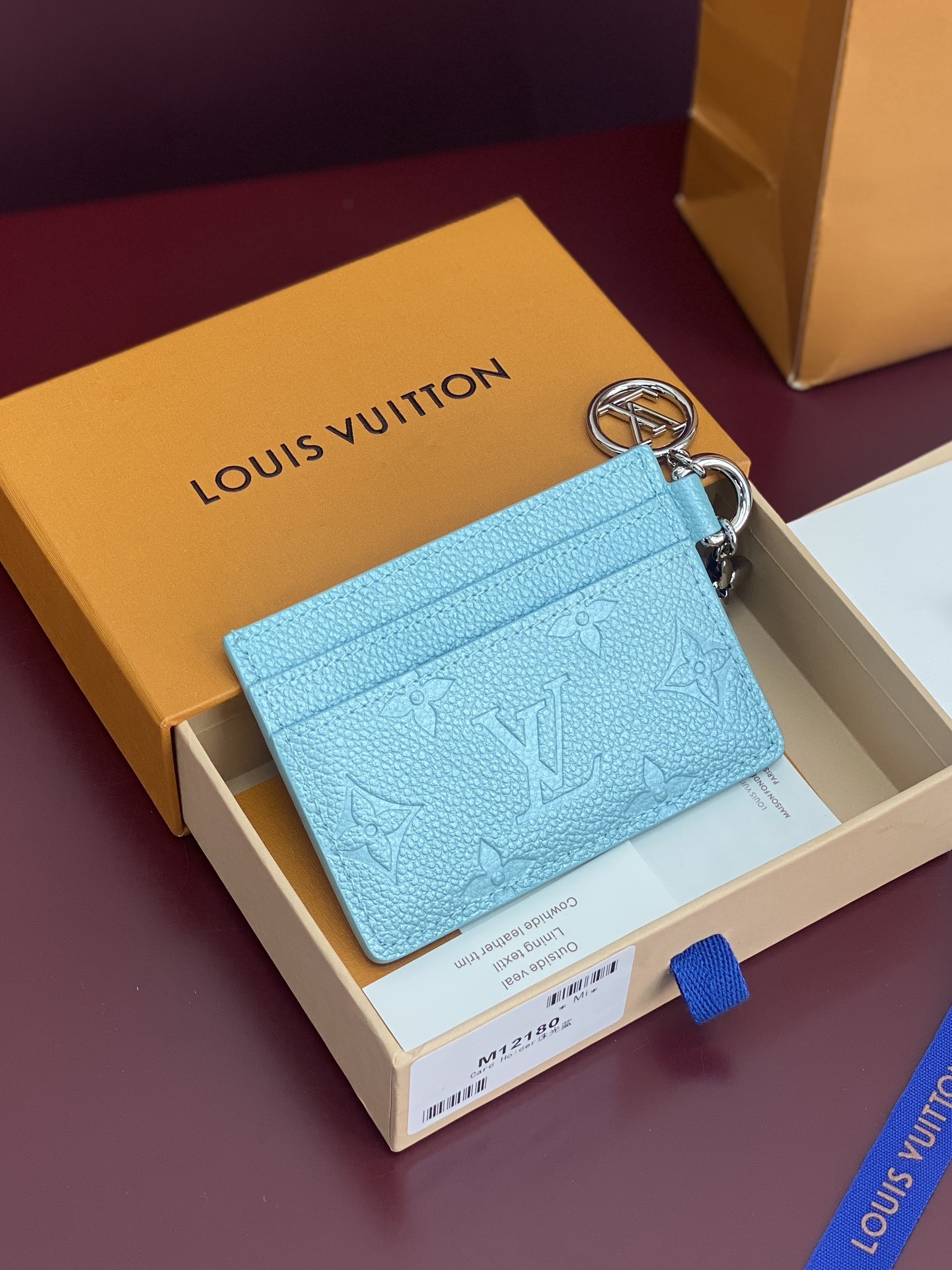 M12180 珠光蓝!(采用进口头层牛皮制作❗️❗️)LV Charms 名片夾、這款LV Ski系列的