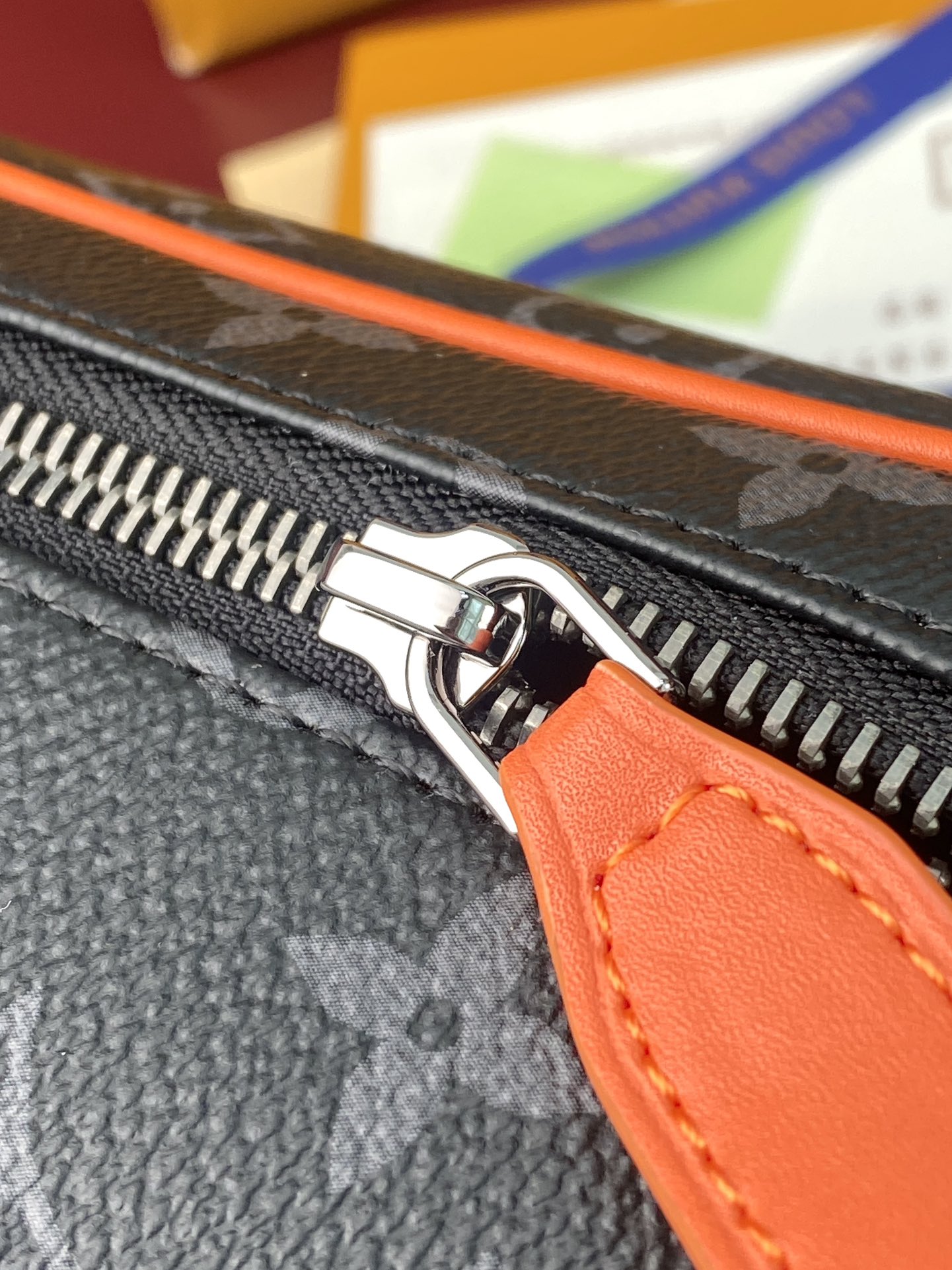 M15246 黑花橙！芯片版！当季新款DOPP KIT 盥洗袋、本款 Dopp Kit 盥洗袋取材 Mo