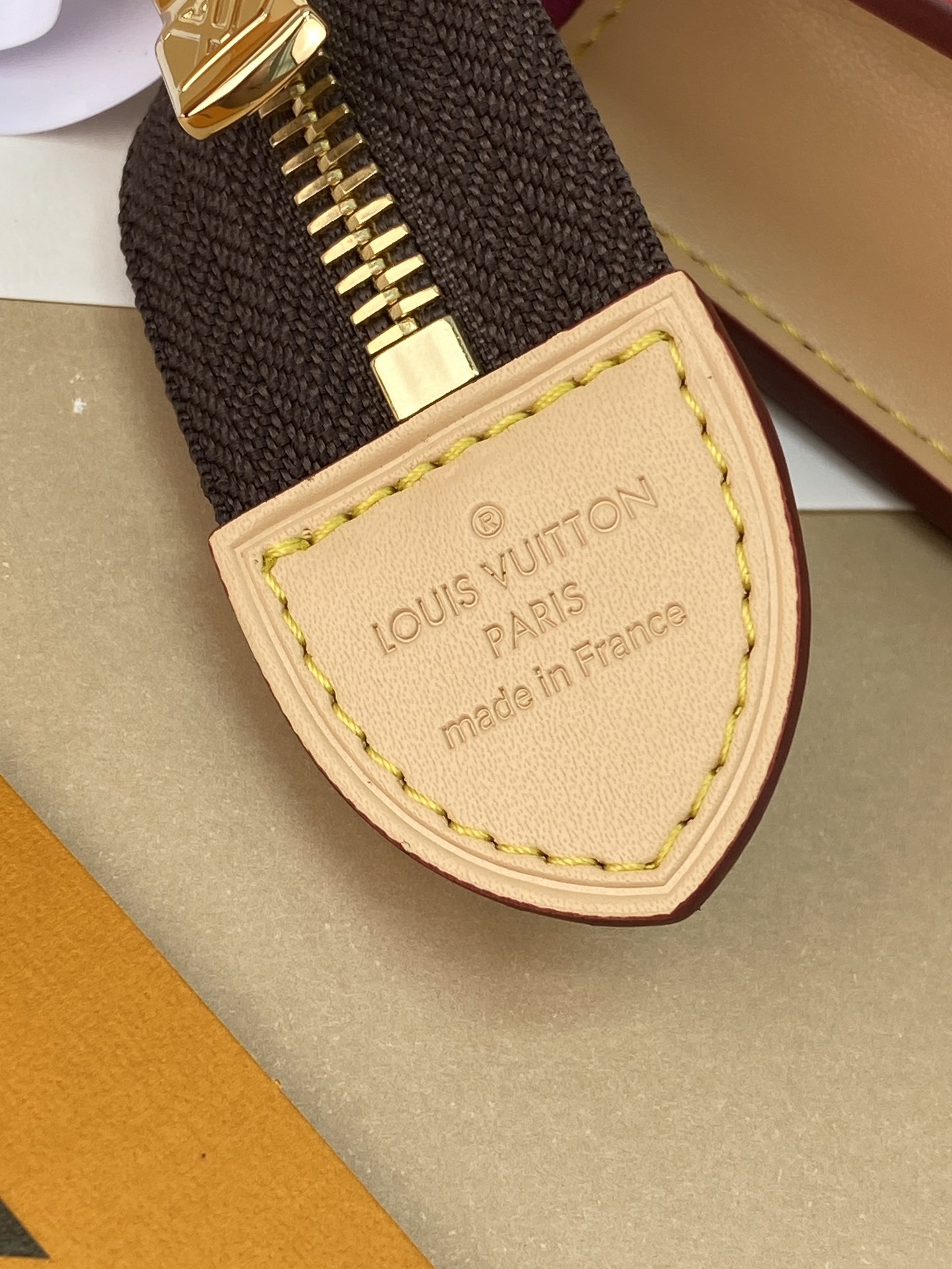 升级版本⚠️M14372 樱桃！芯片版！LV x TM 盥洗袋、本款盥洗袋以经典 Monogram 涂层