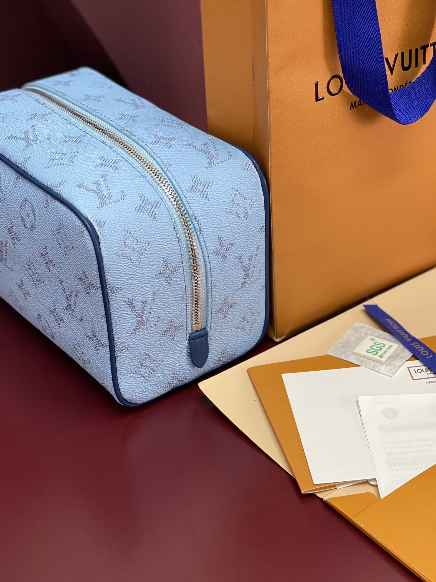 M14839 蓝条纹！芯版版！LOCKER DOPP KIT 盥洗袋取材 Pharrell Willia