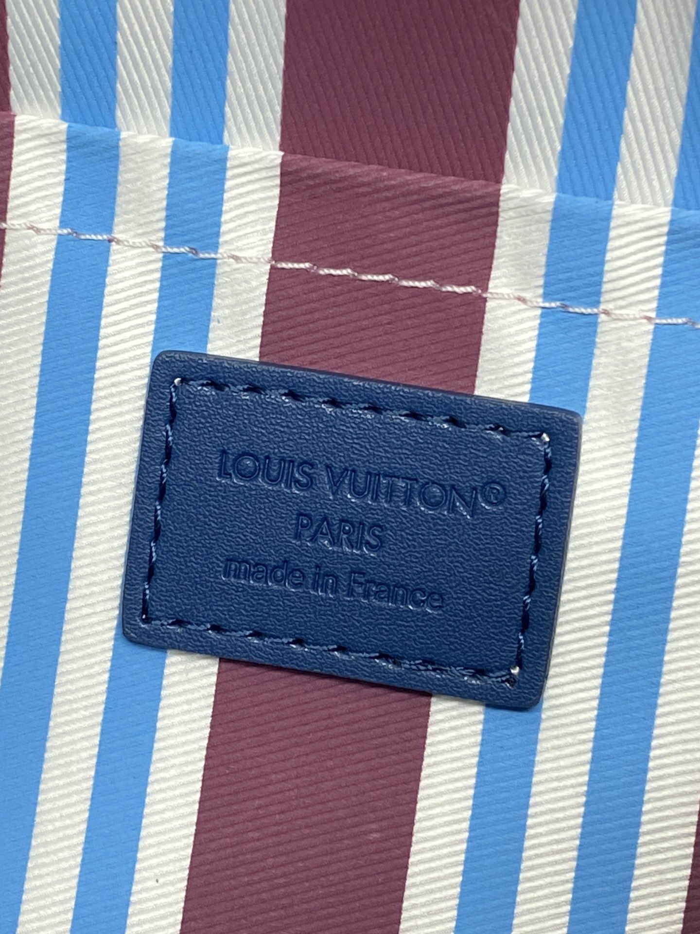 M14839 蓝条纹！芯版版！LOCKER DOPP KIT 盥洗袋取材 Pharrell Willia