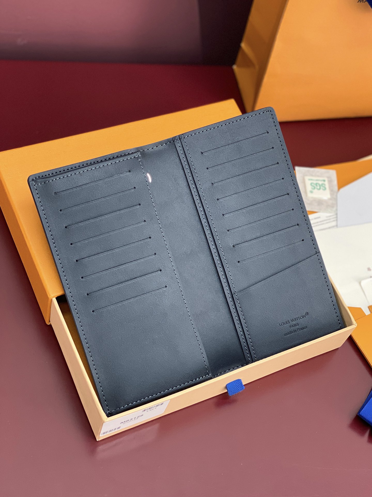 M83126 宝蓝！凹凸标！Brazza 长夹、头层牛皮制作！黑色Aerogram Brazza 钱夹着