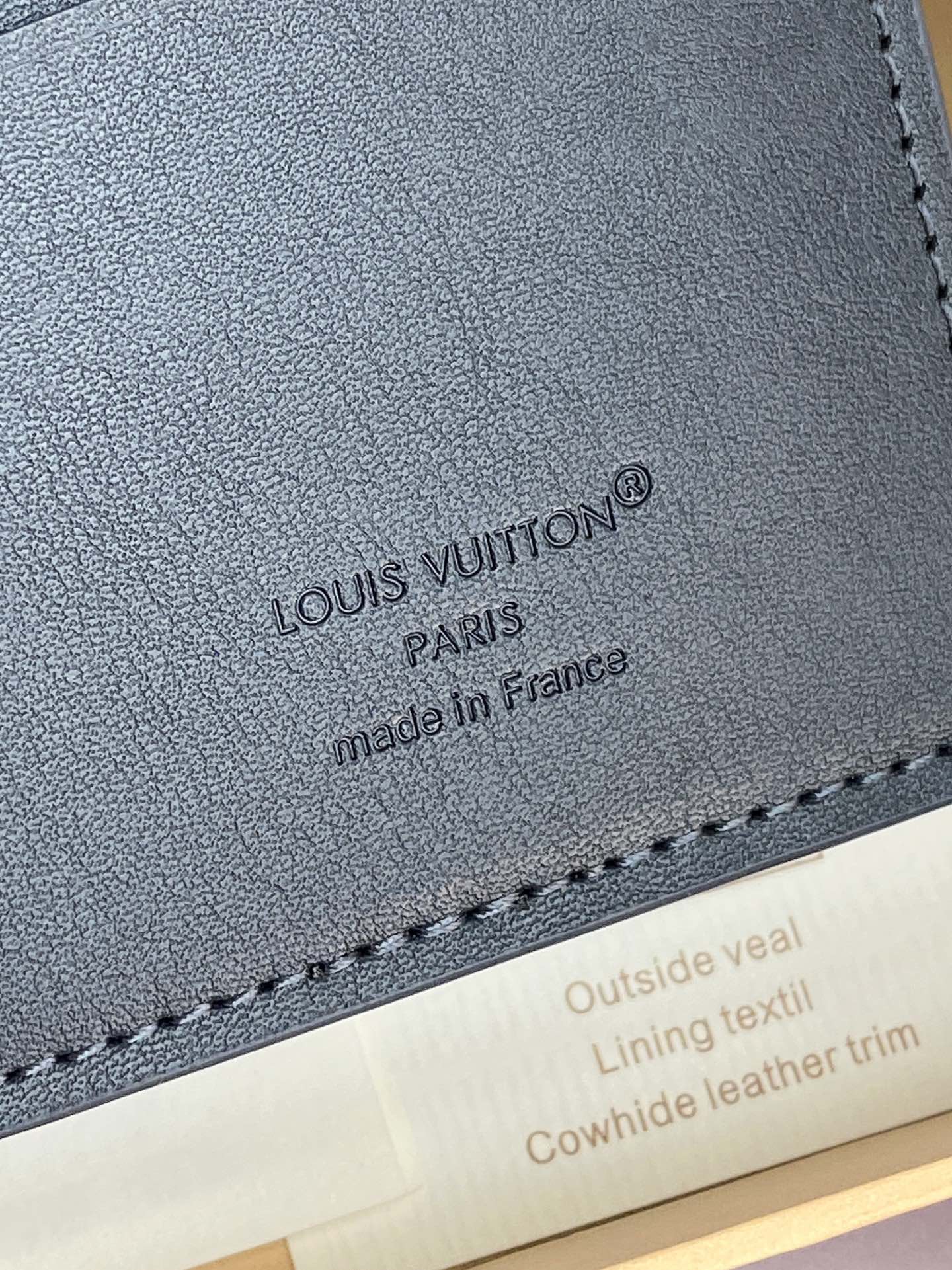 M83126 宝蓝！凹凸标！Brazza 长夹、头层牛皮制作！黑色Aerogram Brazza 钱夹着