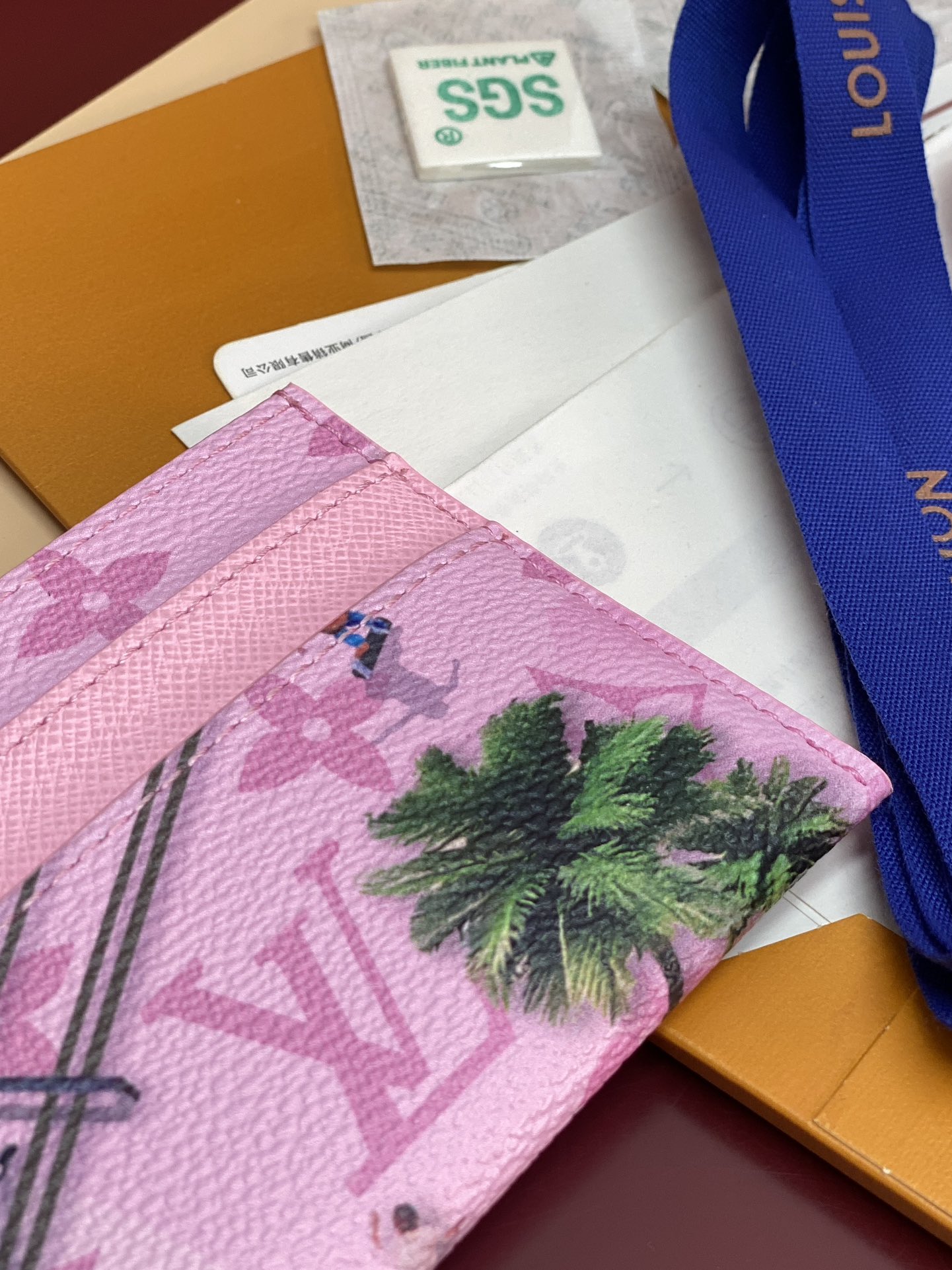 M14862 卡片夹！滑雪粉！DOUBLE 卡夹、本款 Double 卡夹出自父亲节系列，为 Color