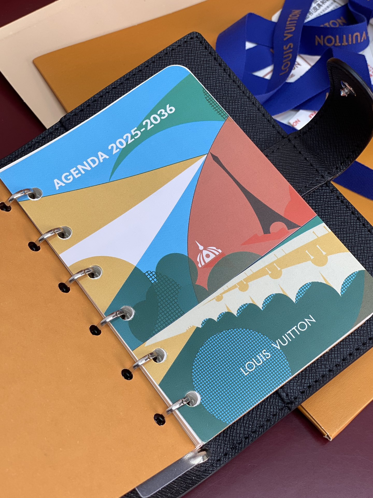 R20005 水波纹黑 芯片版！小号活页记事本封面、这款小型记事本封套以 Monogram帆布制造，可放