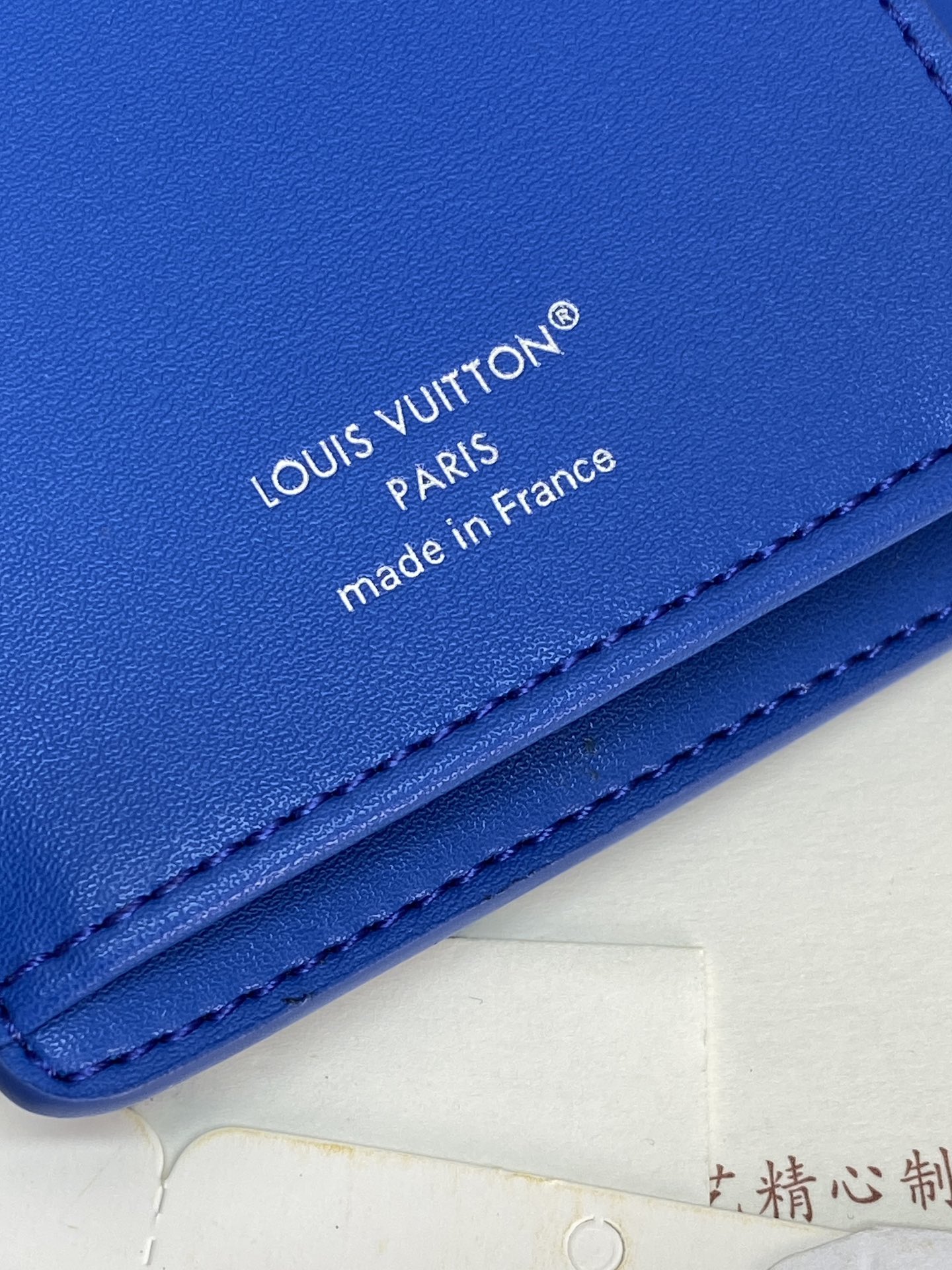 M25800 蓝色！🐢 水波纹长夹！Brazza 钱夹含有多个信用卡槽和纸币个隔层 非常实用 优雅柔软的