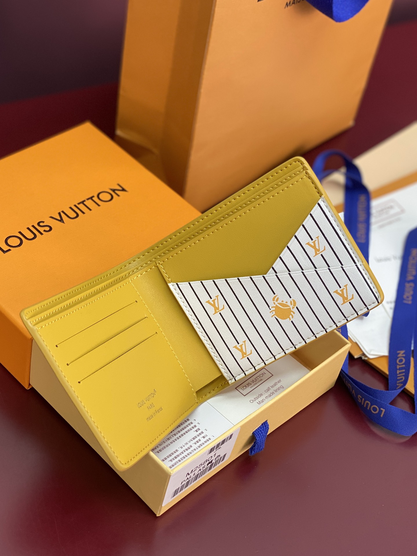 M25801 黄色！🦀MULTIPLE 钱夹、本款 Multiple 钱夹为 Epi 牛皮革压印别致肌理