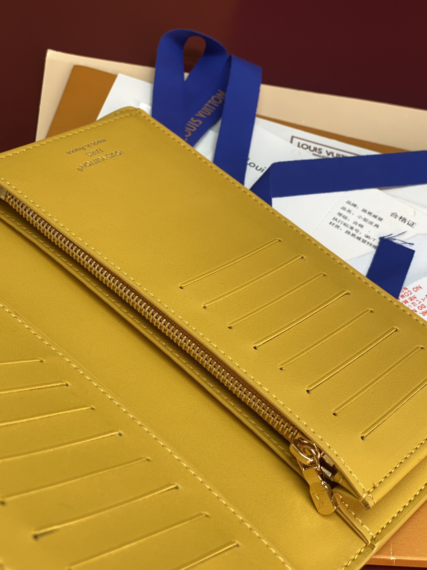 M25800 黄色！🦀 水波纹长夹！Brazza 钱夹含有多个信用卡槽和纸币个隔层 非常实用 优雅柔软的