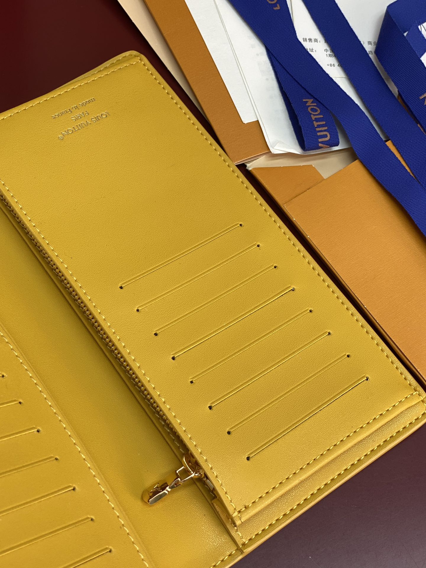 M25800 黄色！🦀 水波纹长夹！Brazza 钱夹含有多个信用卡槽和纸币个隔层 非常实用 优雅柔软的