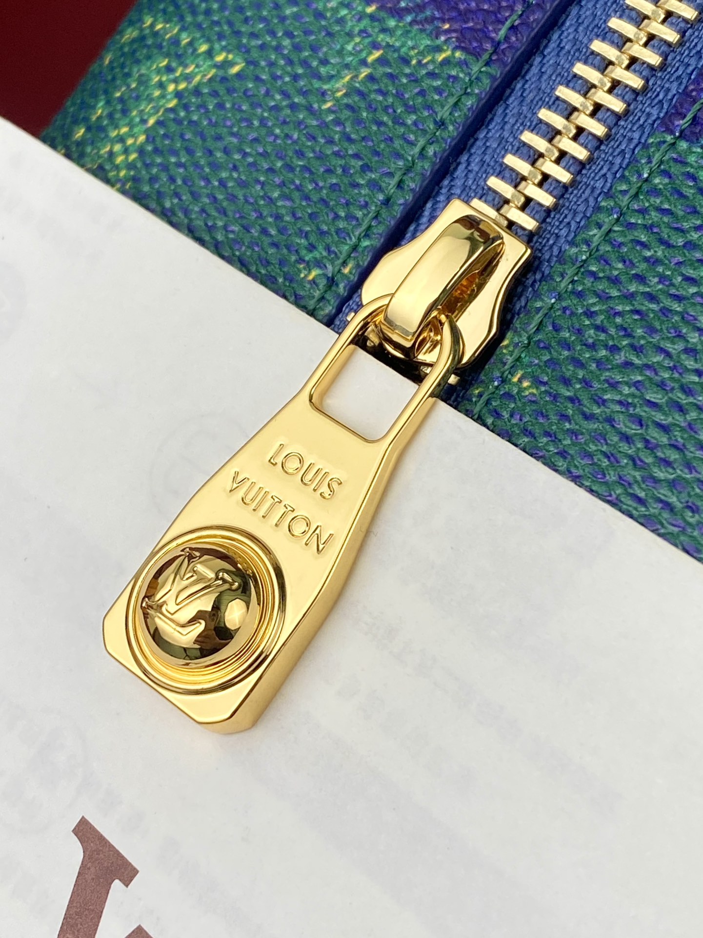 M25902 蓝条纹！芯版版！LOCKER DOPP KIT 盥洗袋取材 Pharrell Willia