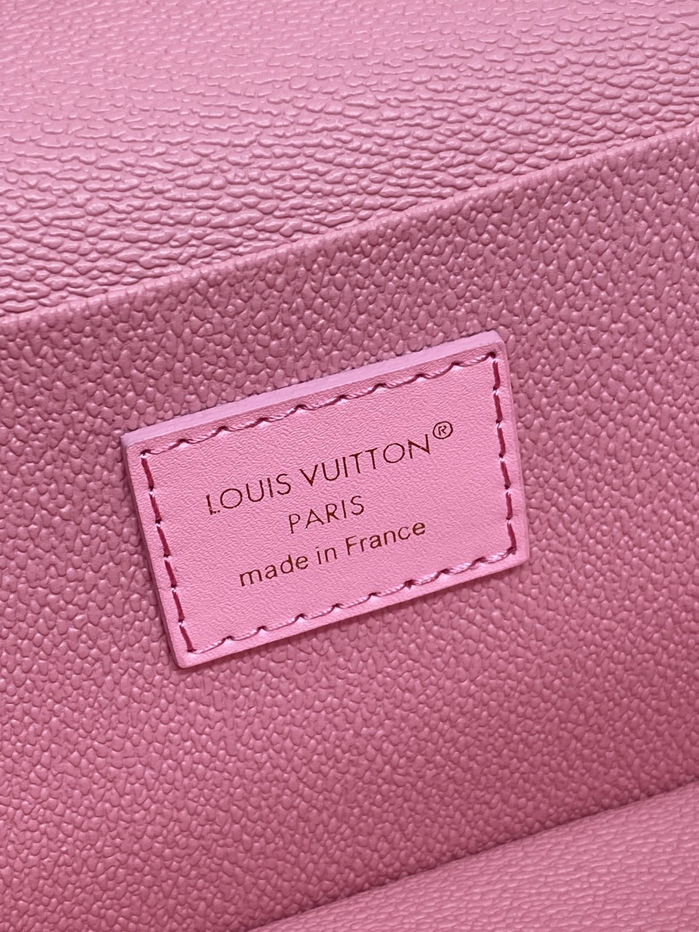 M25856粉色 中号！水波纹化妆包 当季新款 NICE NANO 化妆包 本款 Nice Nano 化