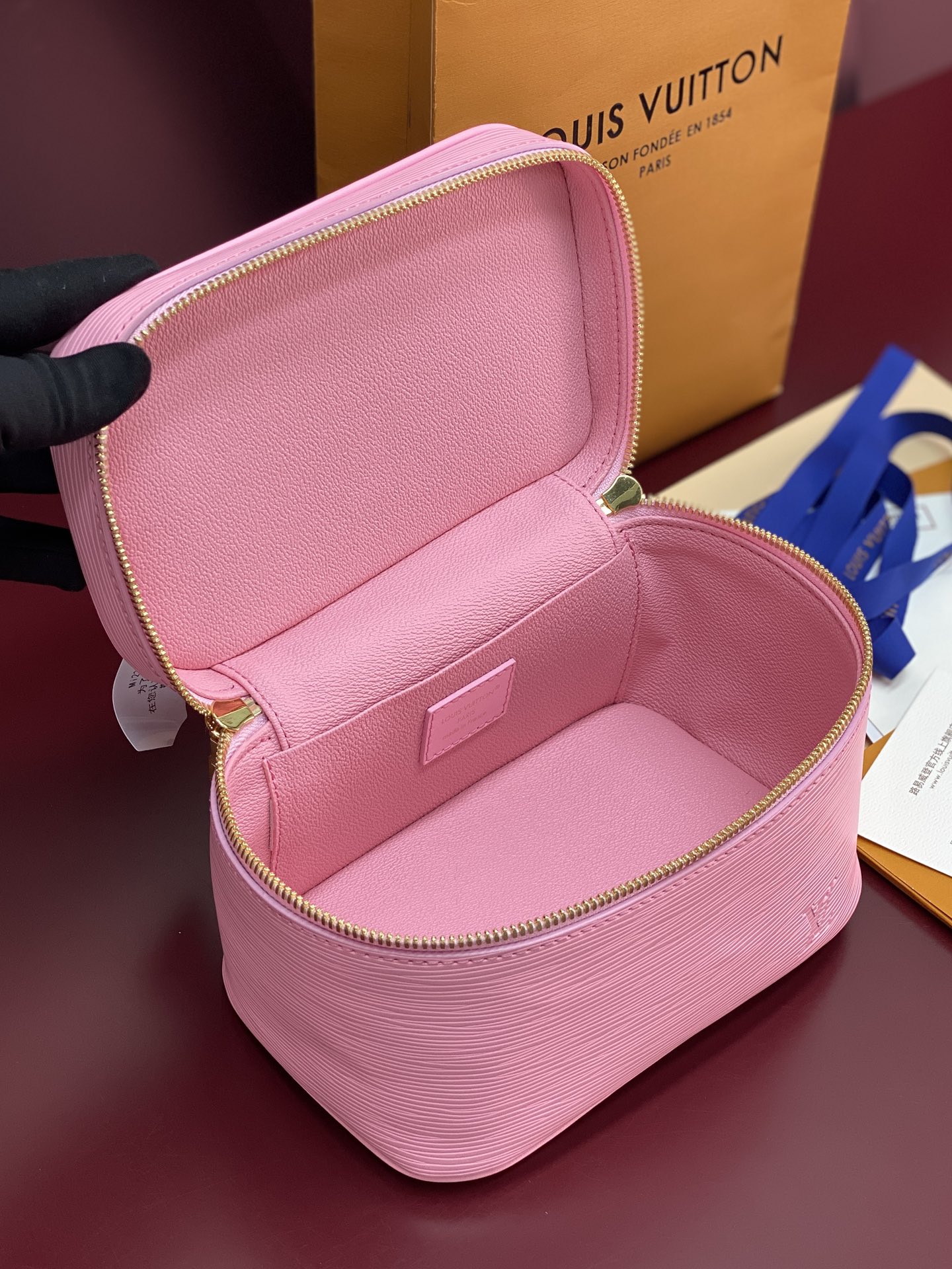 M25856粉色 中号！水波纹化妆包 当季新款 NICE NANO 化妆包 本款 Nice Nano 化